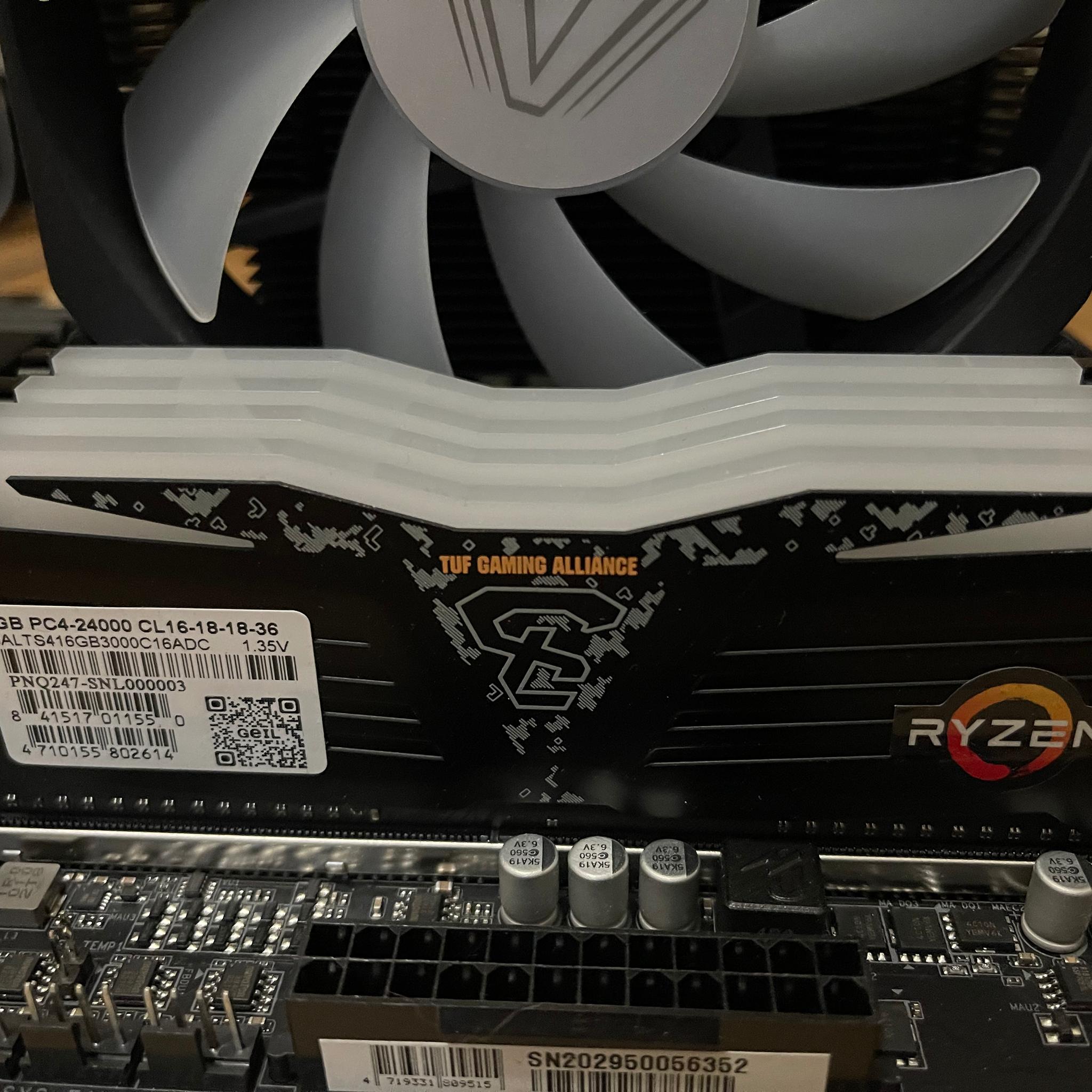 GIGABYTE B550 AORUS PRO AC With Ryzen 1700x, 32GB Ram