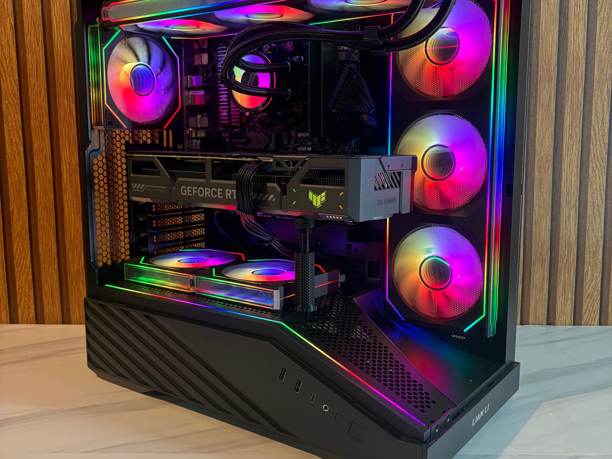RTX 5070 | 7800X3D | 16GB DDR5 | 1TB NVME | 360MM AIO | 1000W