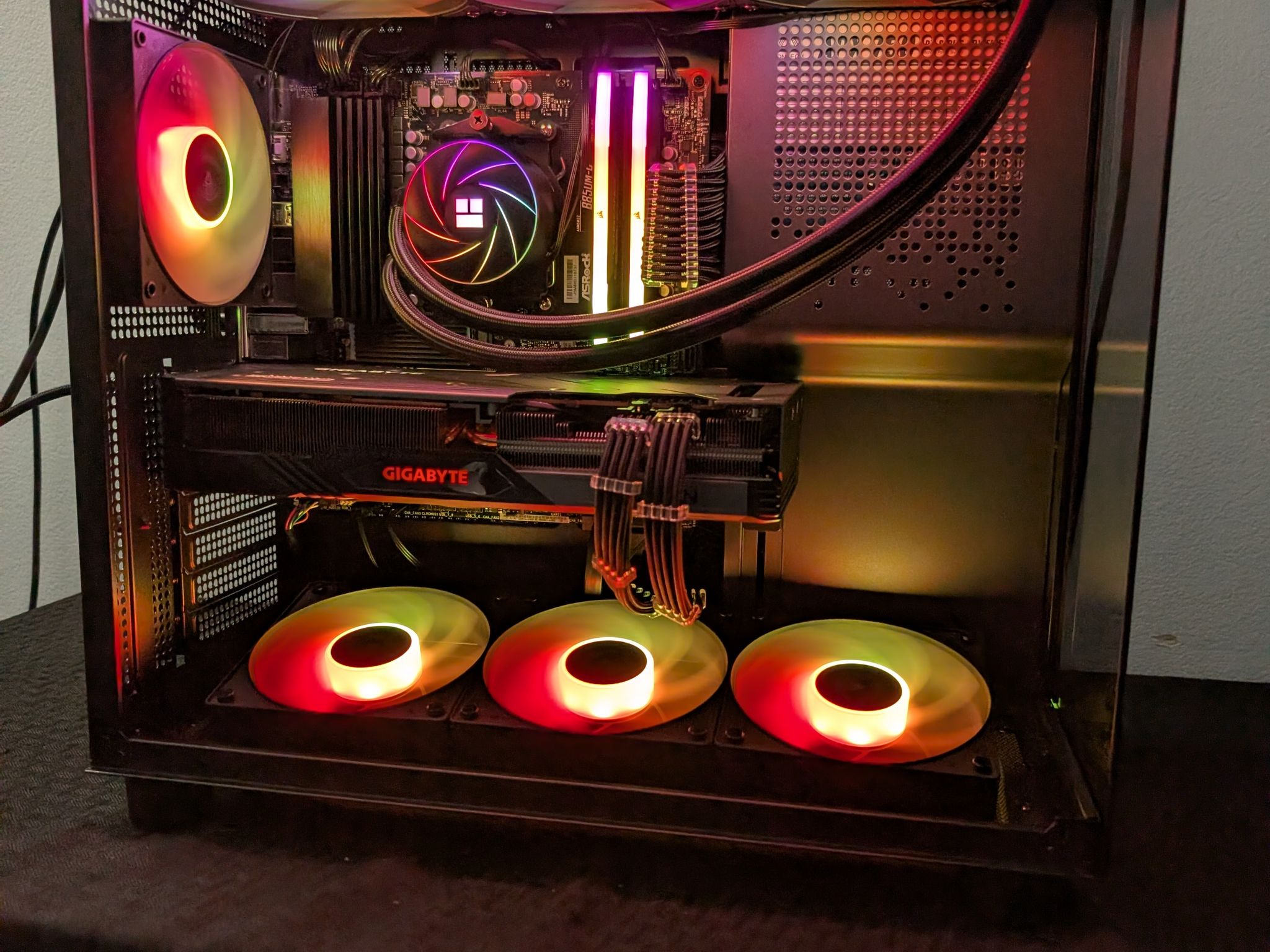 Ryzen 5 7500x3d-RX 7800 XT 16GBvram-32GB DDR5 6000-1 TB NVME Gaming PC