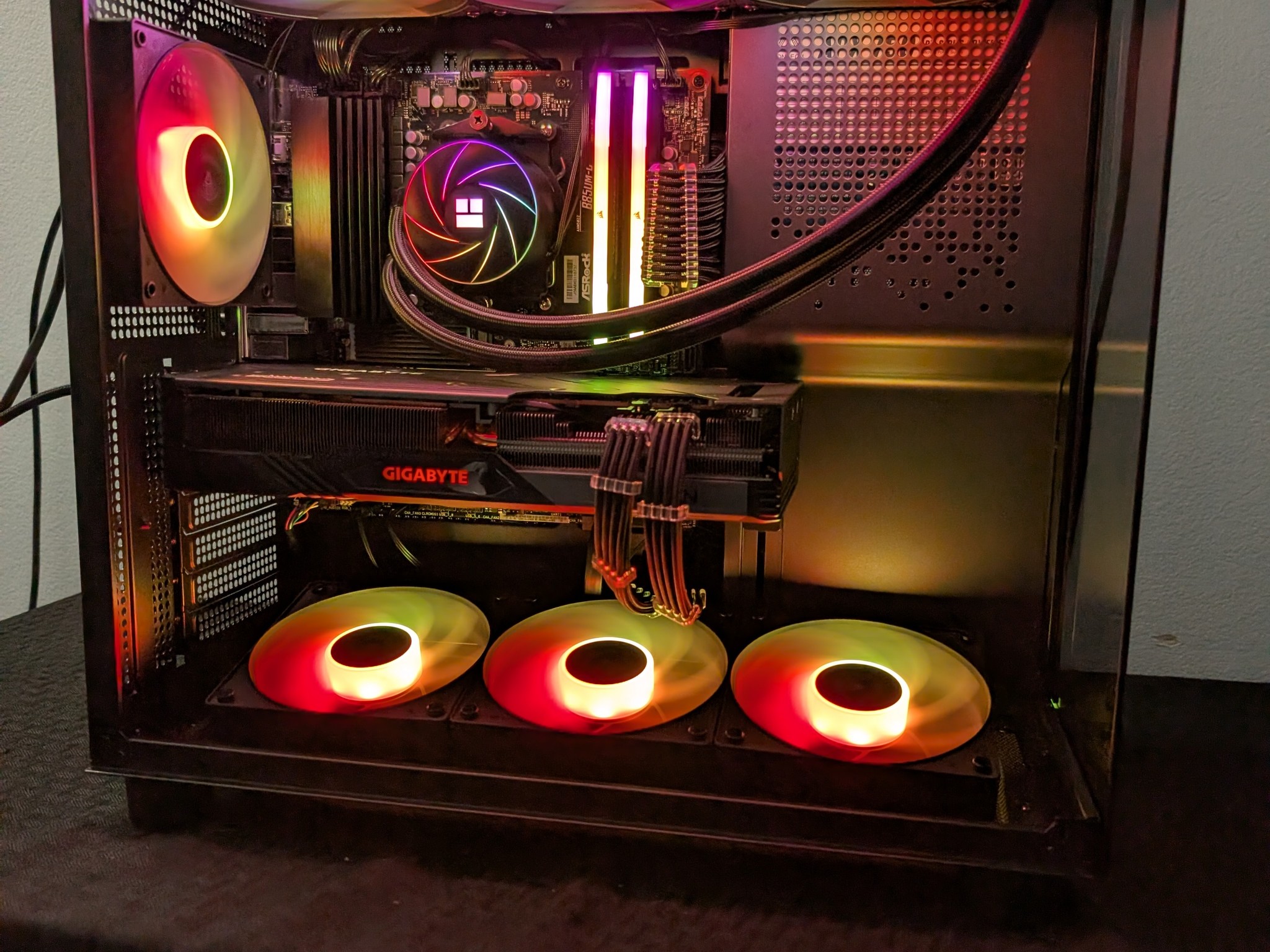 Ryzen 5 7500x3d-RX 7800 XT 16GBvram-32GB DDR5 6000-1 TB NVME Gaming PC