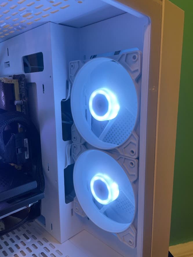 GLASSY White Gaming PC| Intel i5 / Amd RX580 / 8GB / 500GB SSD Win 10 Pro WiFi