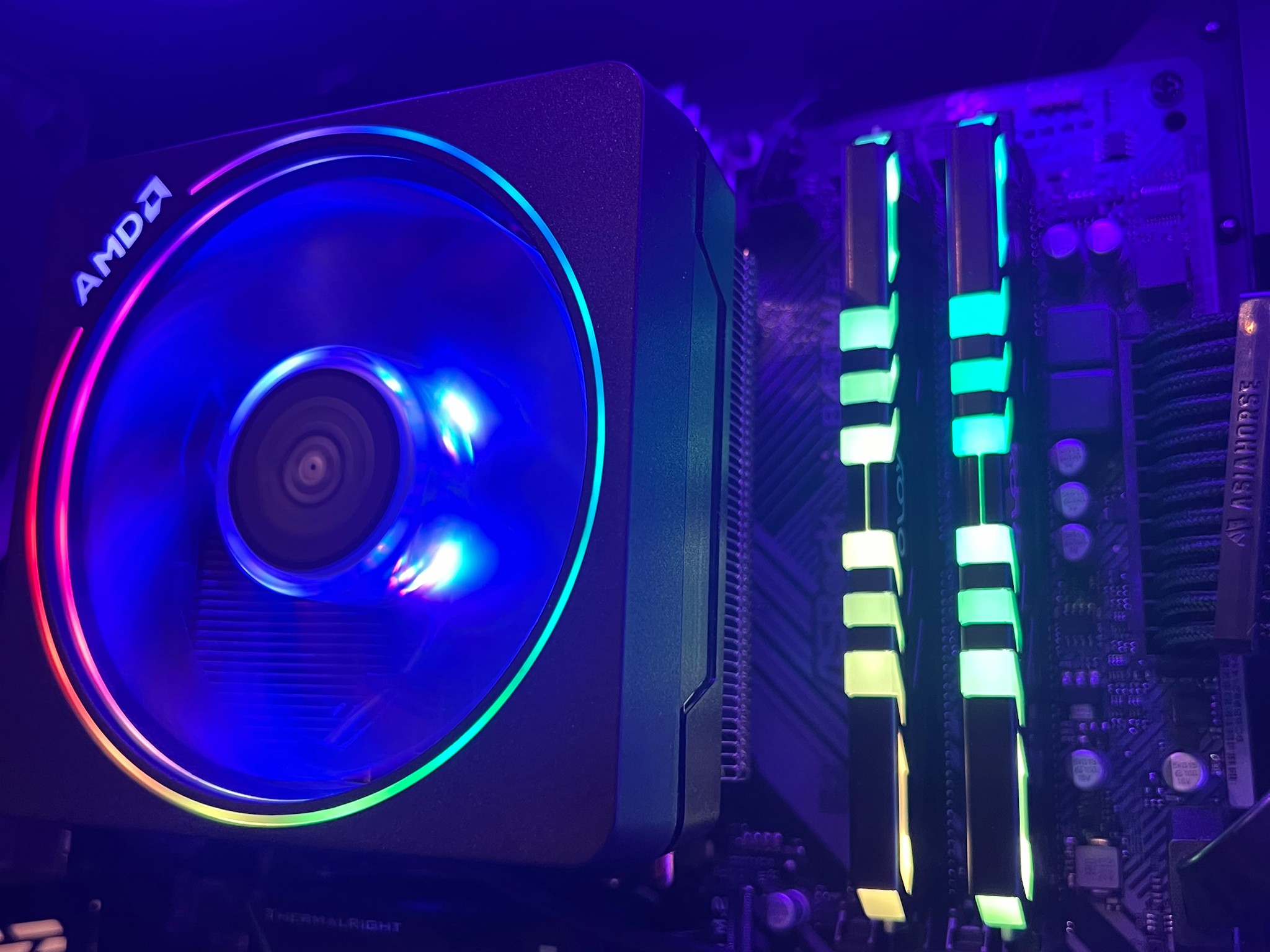 "The Dark Night" / Ryzen 7 3800XT, RX 6700XT, 1tb Gen4, 32gb ddr4 gaming pc with free keyboard