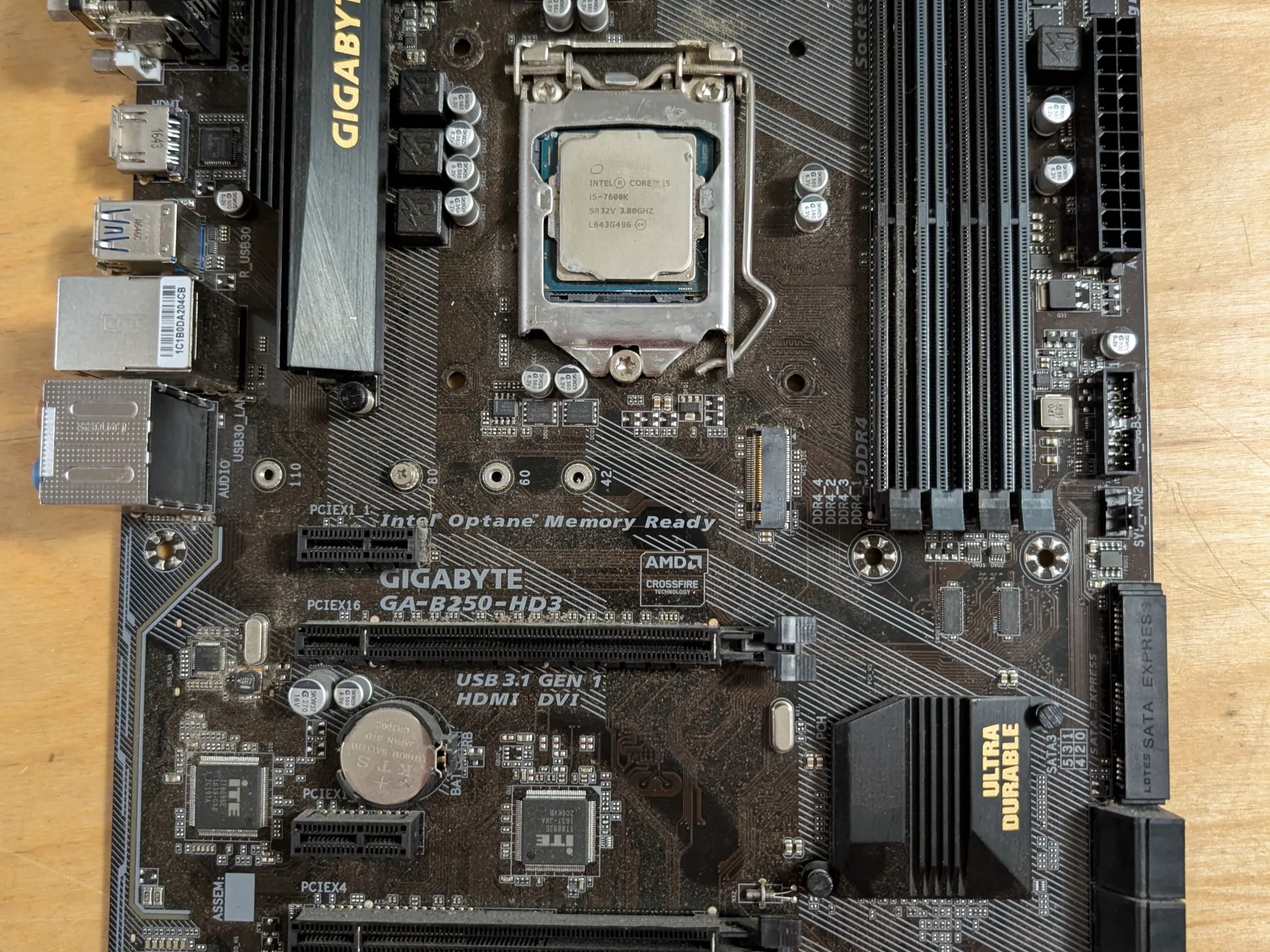 Intel Core i5 7600K + Gigabyte B250 motherboard