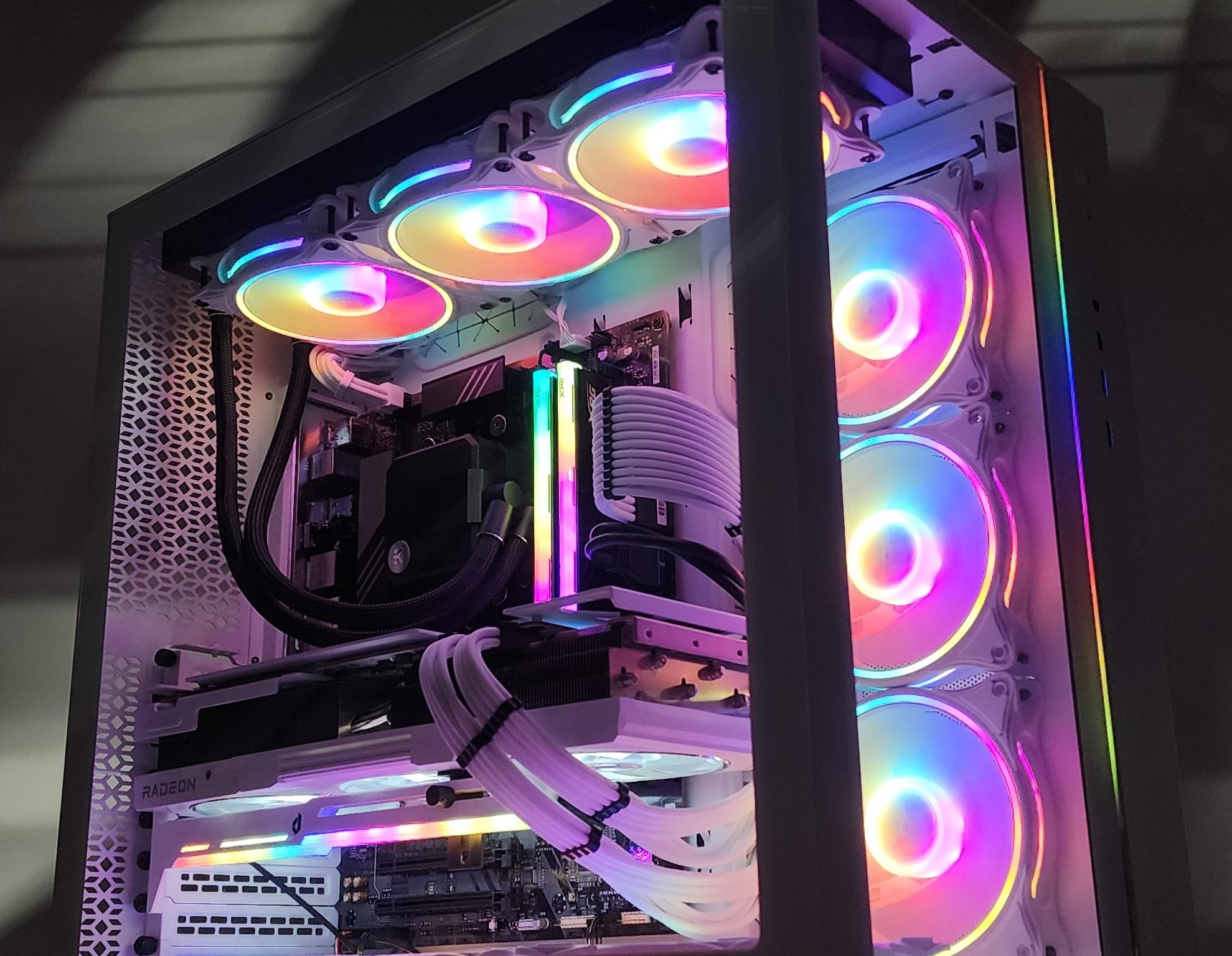 Gaming PC Ryzen 9 7950X 32GB RAM 1TB SSD RX 7900 XTX 24GB Windows 11 Computer