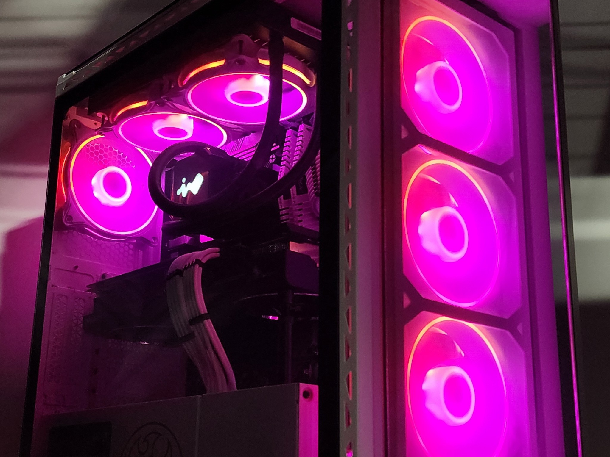 Gaming PC Ryzen 7 5700X 16GB RAM 1TB SSD RX 6800 XT 16GB Windows 11 Computer