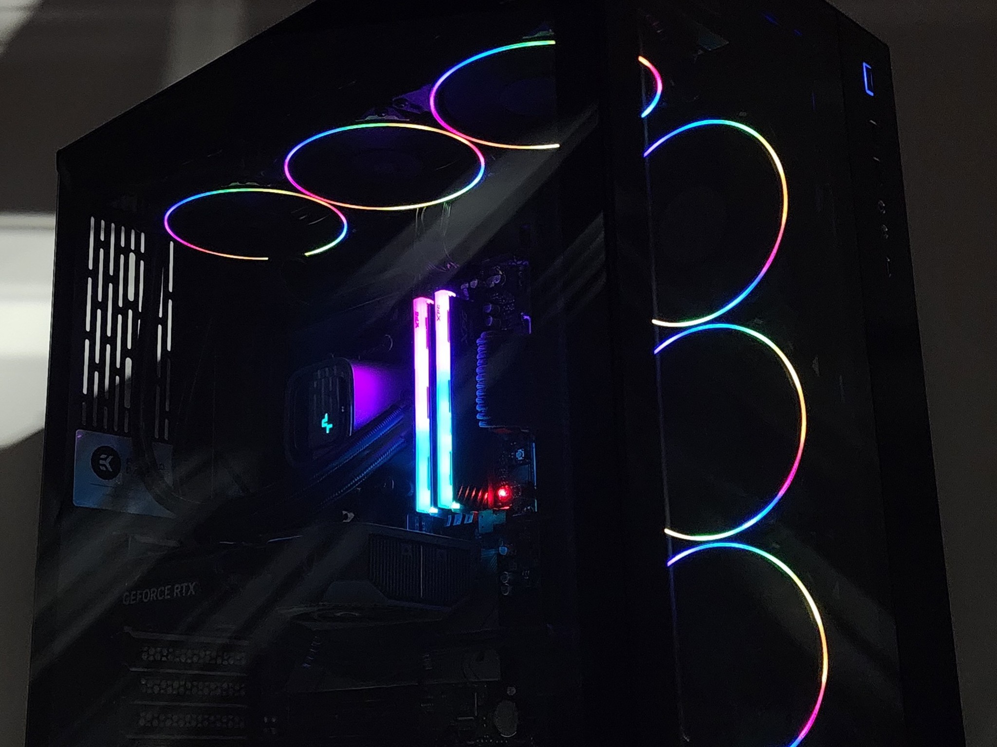 Gaming PC Ryzen 7 9700X 32GB RAM 1TB SSD RTX 5060 Ti  16GB Windows 11 Computer