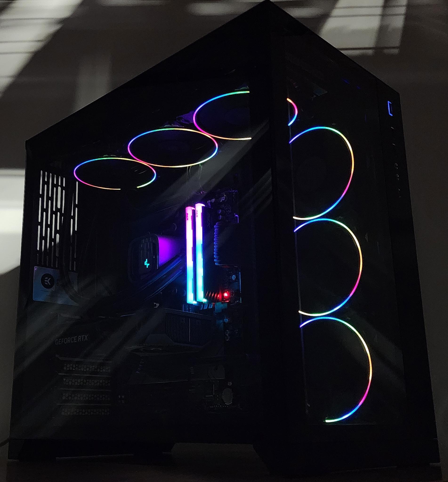 Gaming PC Ryzen 7 9700X 32GB RAM 1TB SSD RTX 5060 Ti  16GB Windows 11 Computer