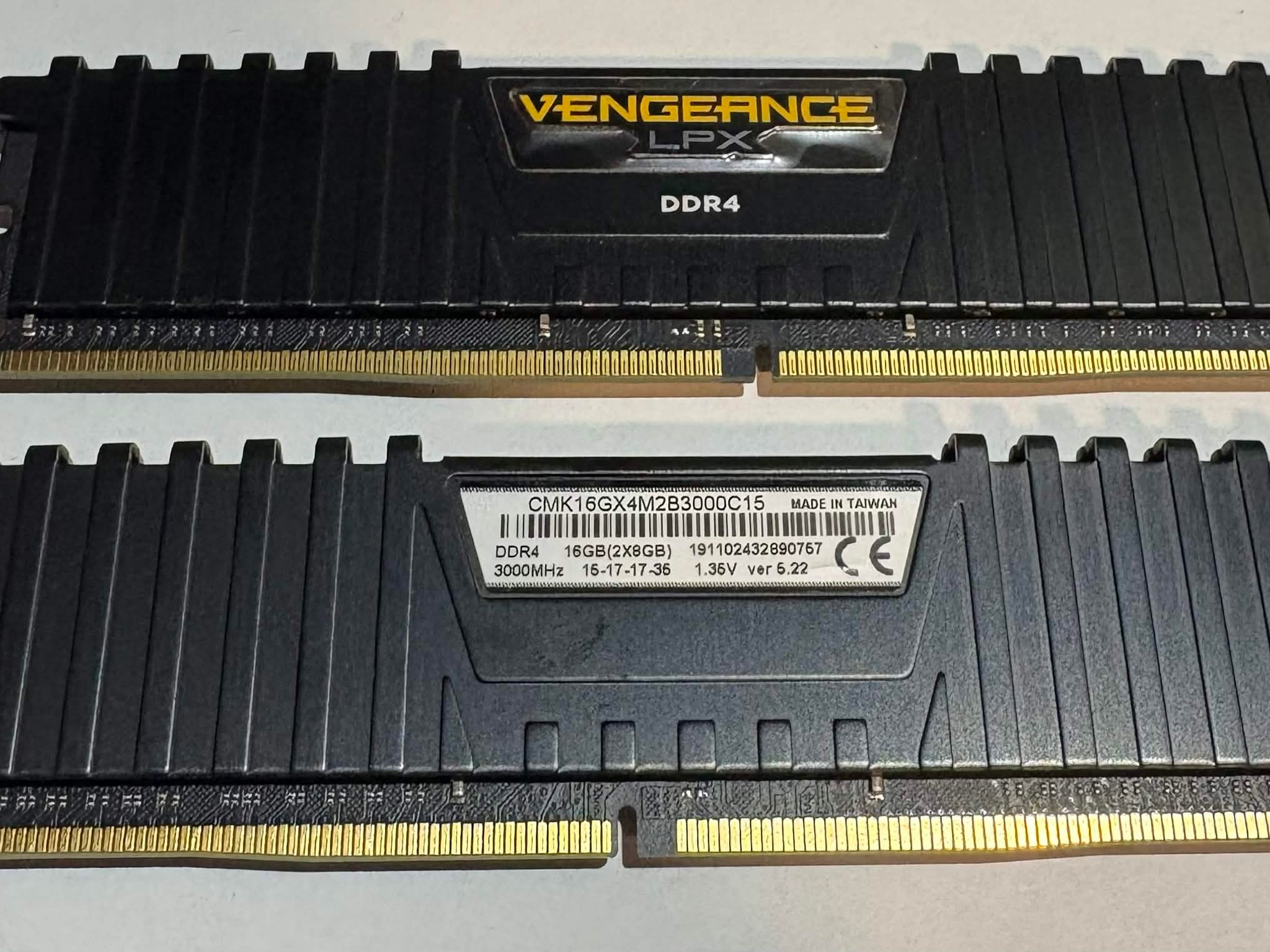 Corsair Vengeance LPX 16GB (2x8GB) DDR4 3000MHz CL15 Memory Kit | Tested Working