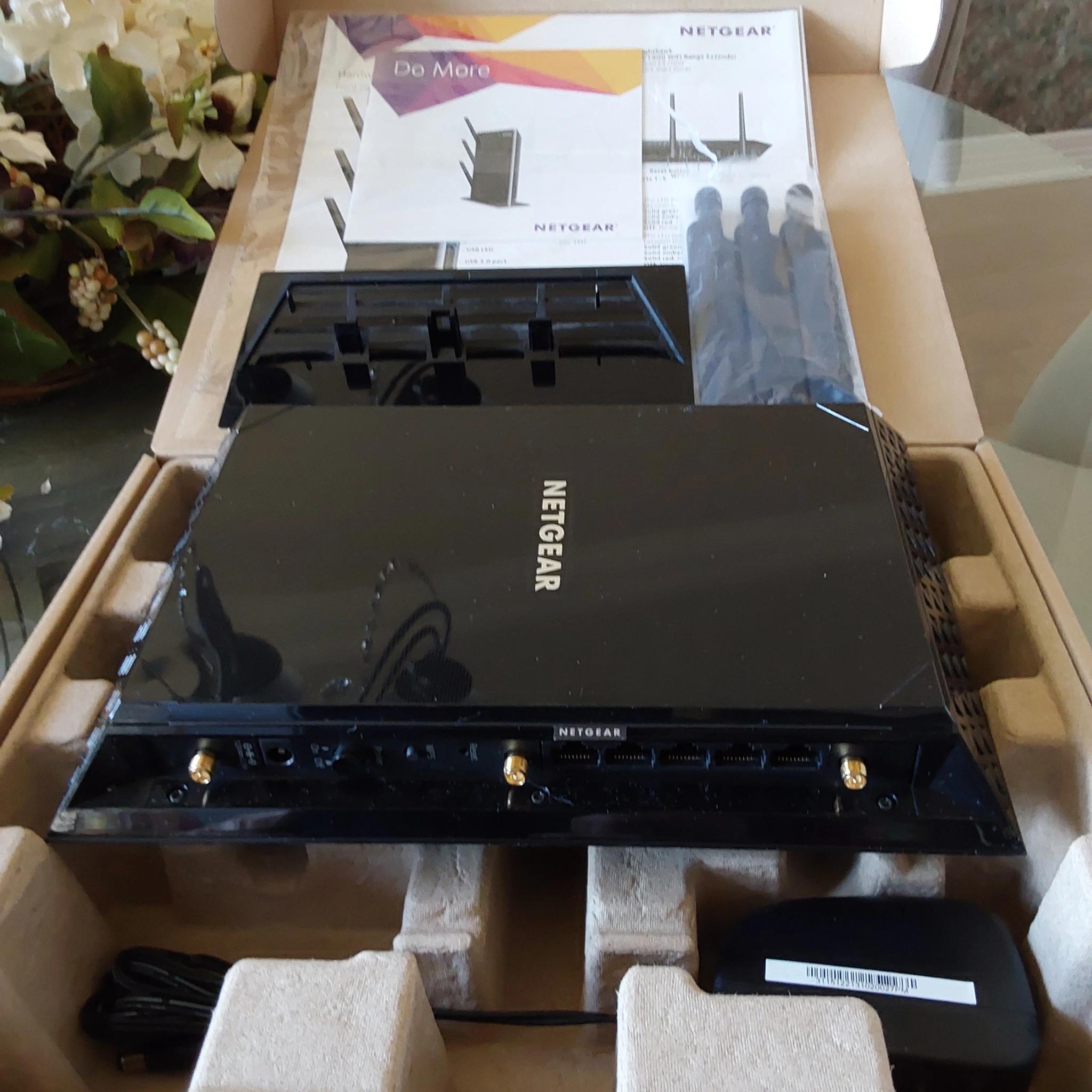 NETGEAR Nighthawk WiFi Mesh Range Extender EX7000