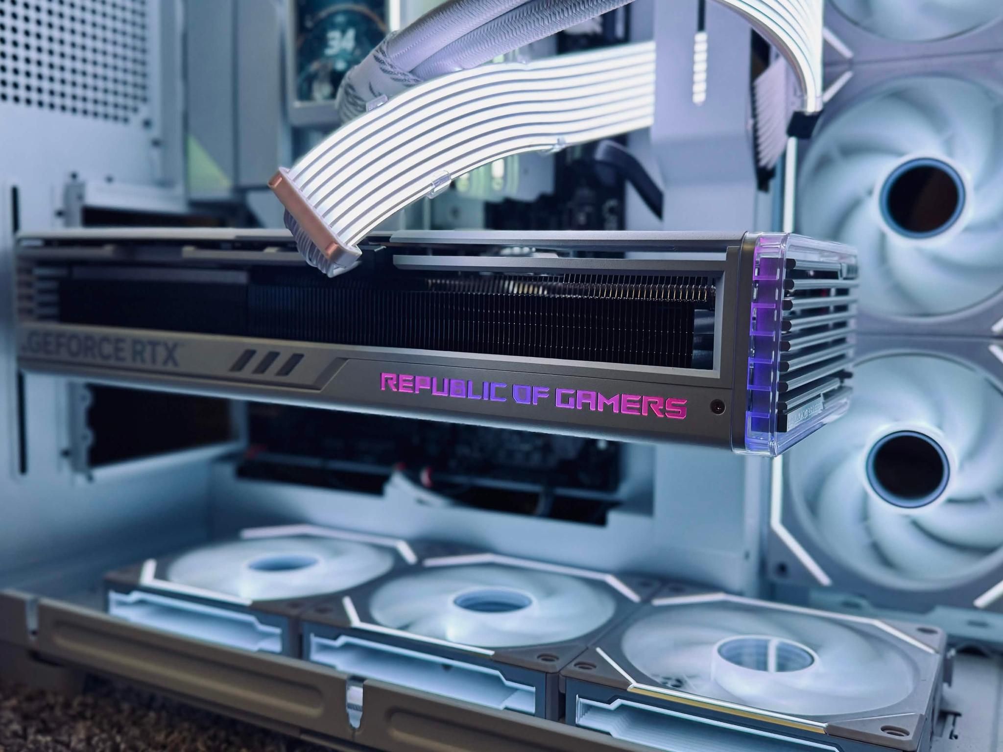 🤍 ASUS ROG STRIX GeForce RTX 4090 GAMING OC White 24GB🤍