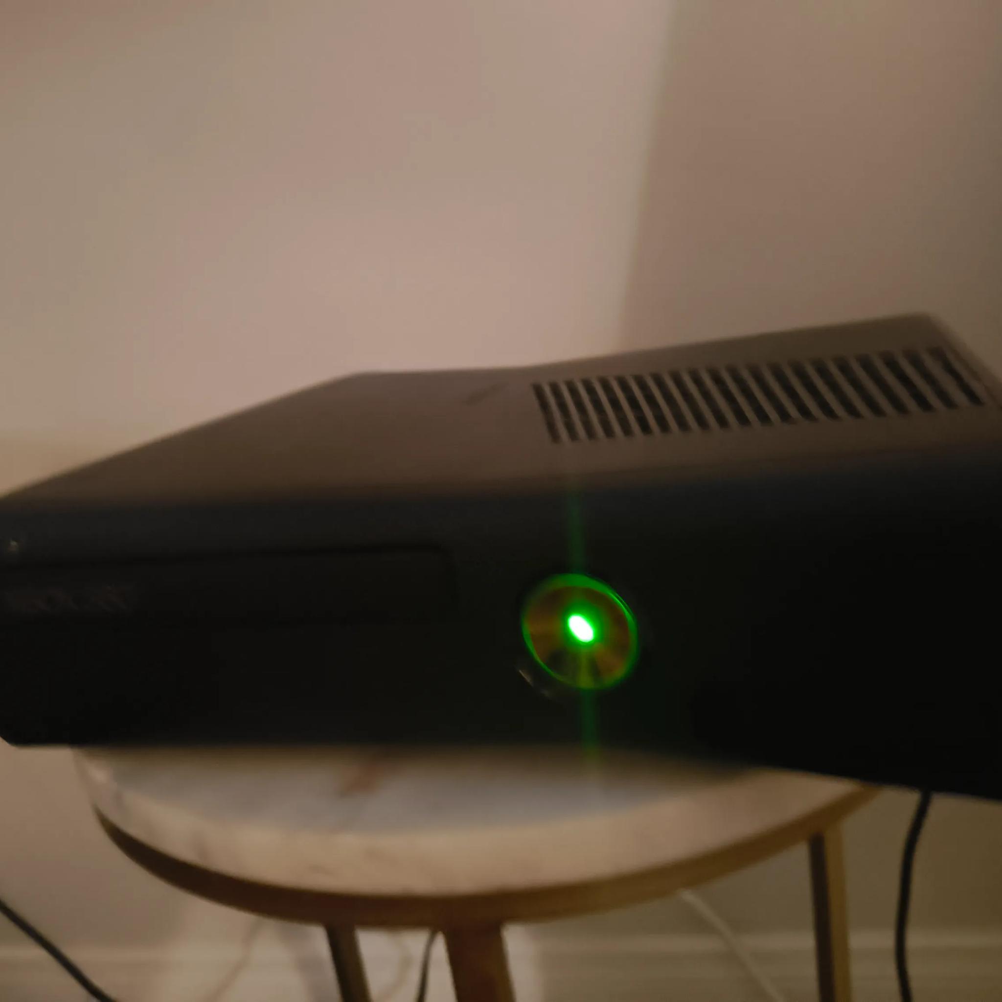 RGH 3 Xbox 360 Trinity - 500GB - Controller & PSU included