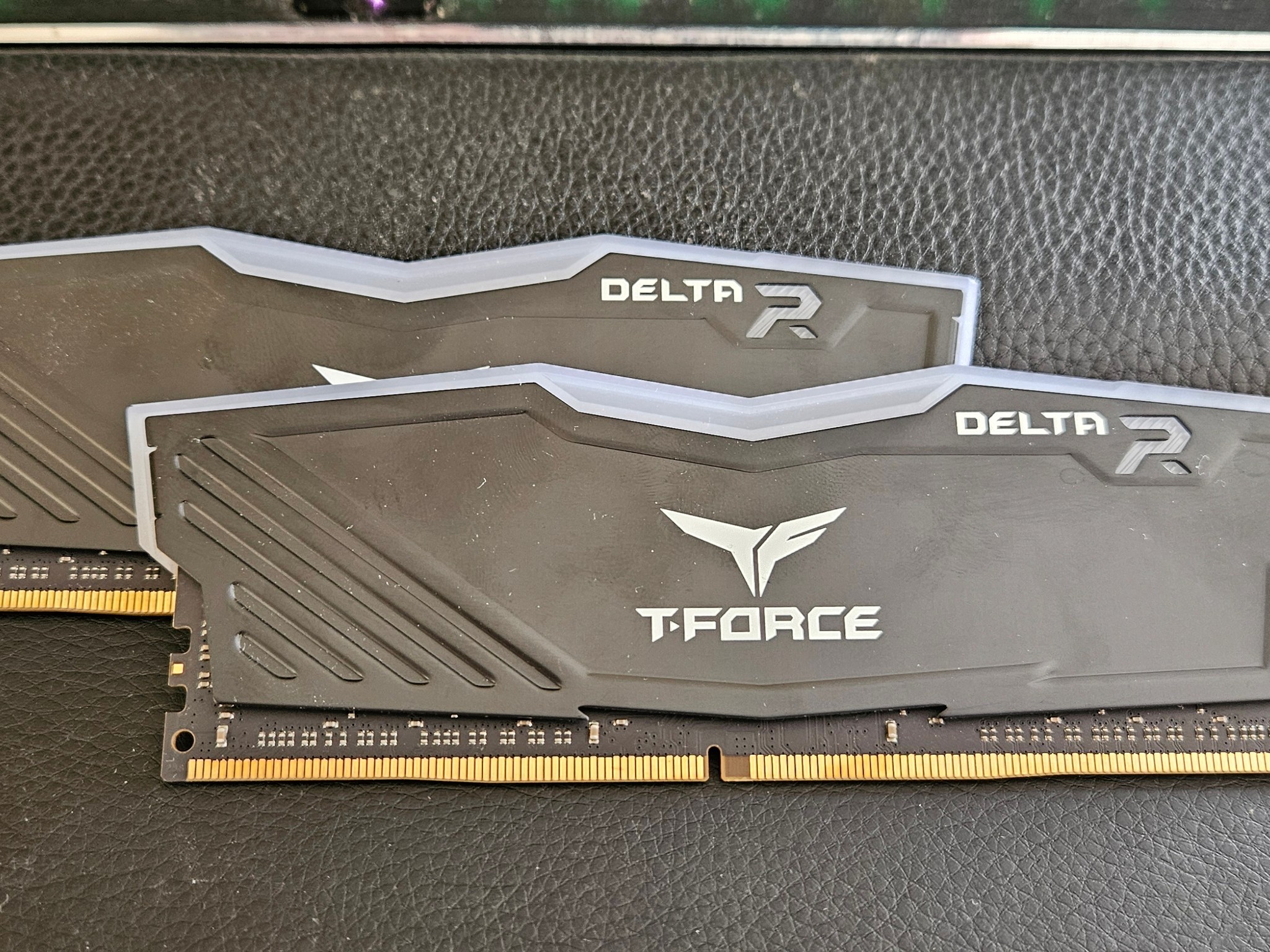 TEAMGROUP T-FORCE Delta RGB 64GB DDR4