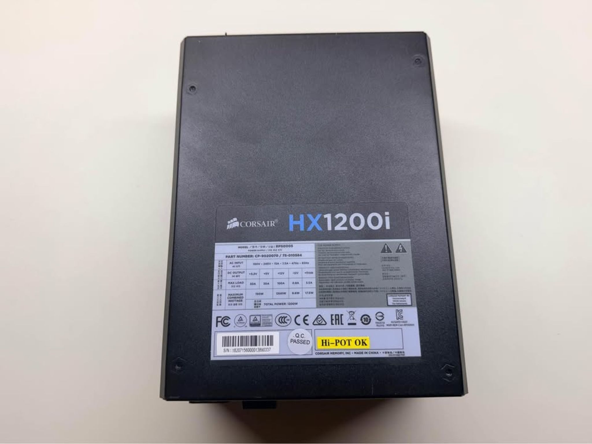 Corsair HX1200i 1200W Platinum Modular PSU with Two CableMod Sets