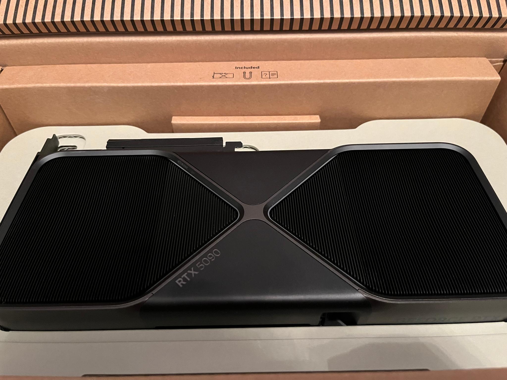 NVIDIA GeForce RTX 5090 Founders Edition - Image 4