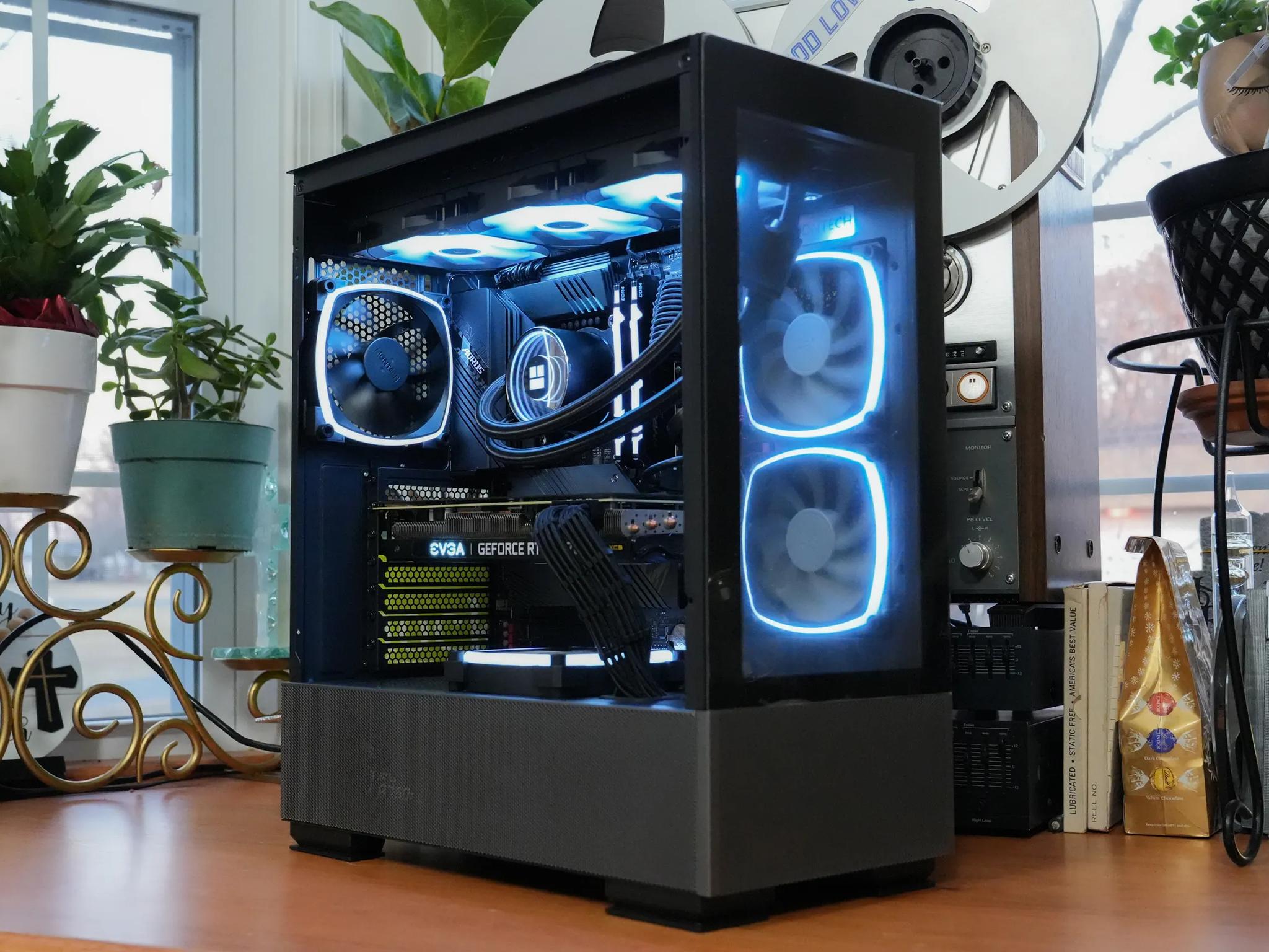 ⚫⚪ i7-12700K | RTX 3070 | 16GB 3733MHz CL19 | 2TB SSD | Black/White Mid-Range Gaming PC