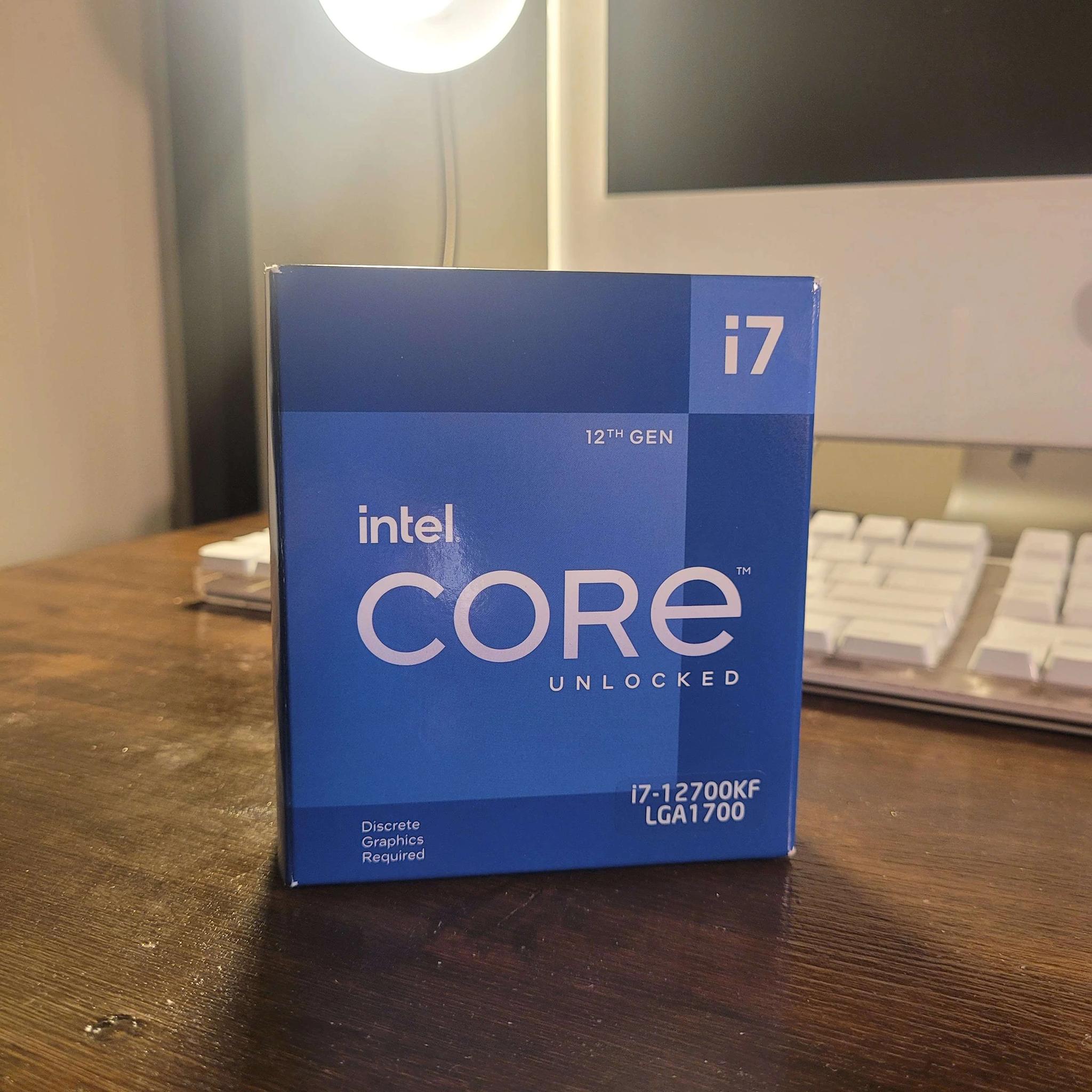 Intel i7 12700kf