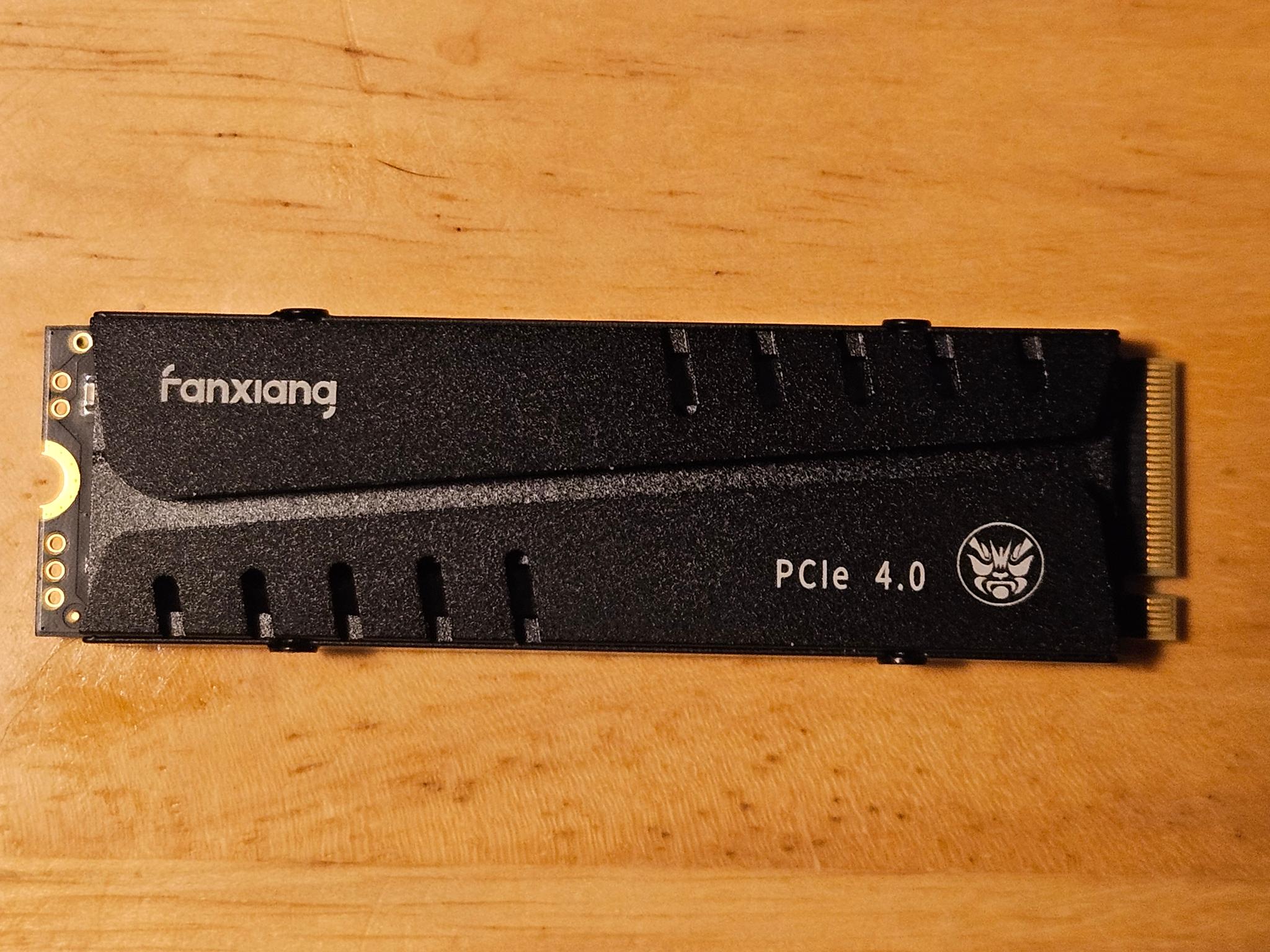 Fanxiang S 770 2TB SSD with included heatsink