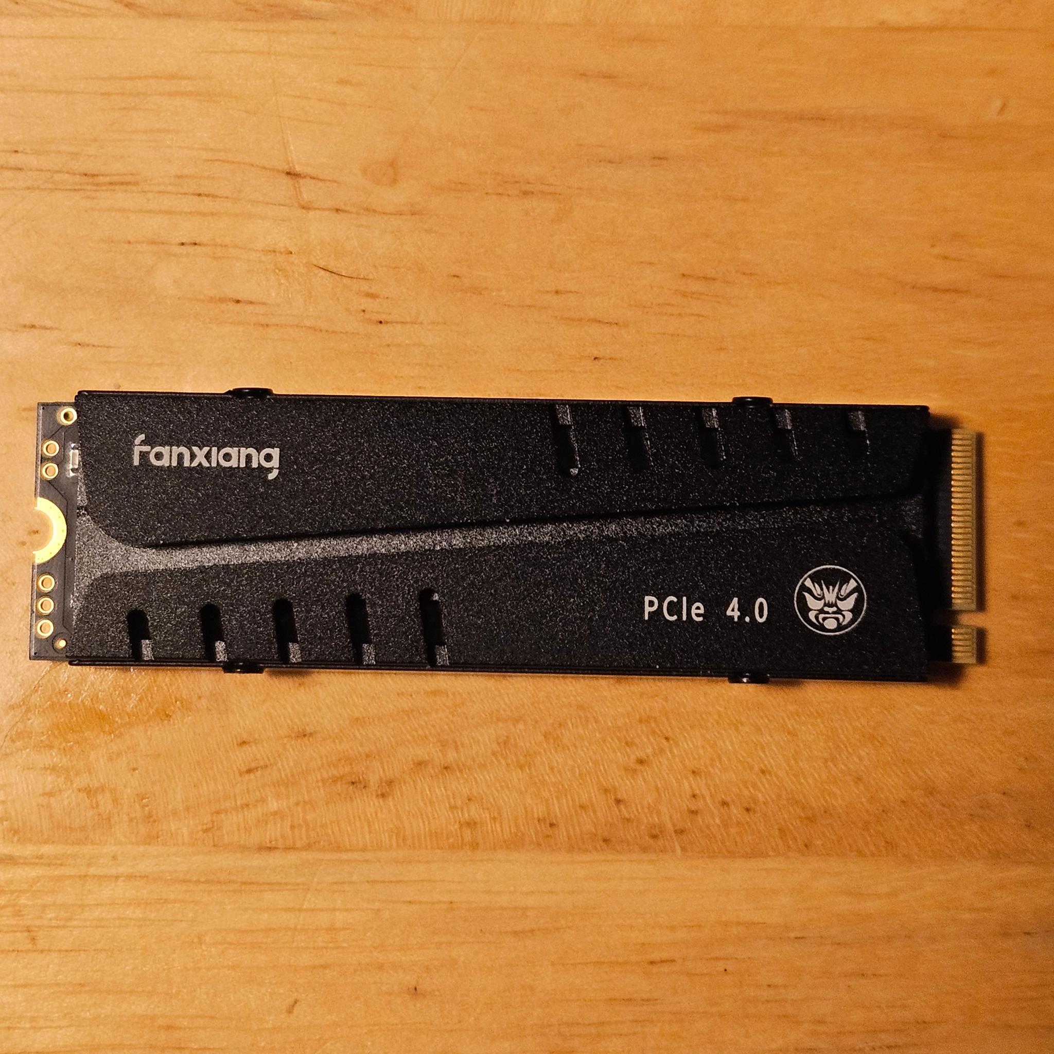 Fanxiang S 770 2TB SSD with included heatsink