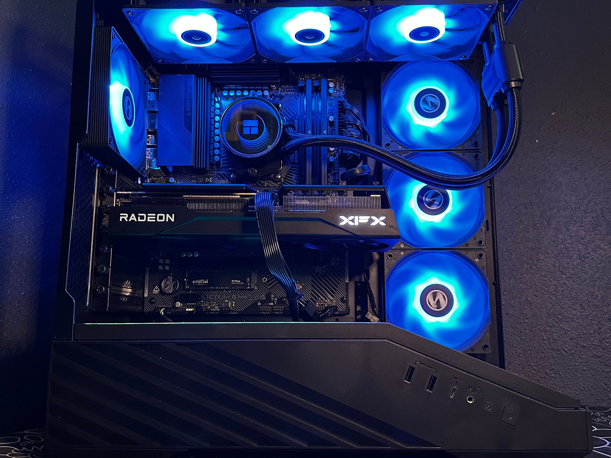 RX 9060 XT 16GB Gaming PC | Ryzen 5 7600X | DDR5 | RGB | WIFI