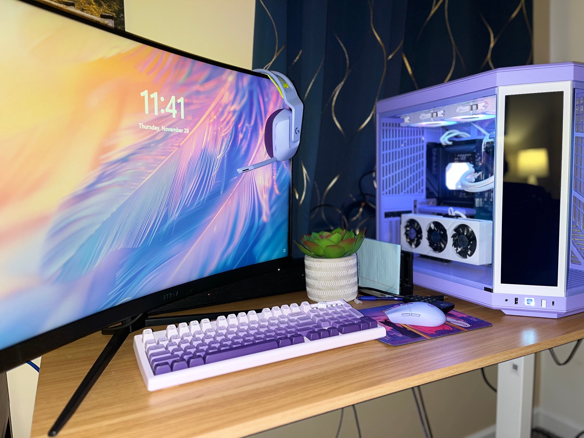 Purple HYTE Y70 Gaming PC ,Ryzen 7 7700X ,RTX 4060 Ti ,Headset + Mouse , Like New
