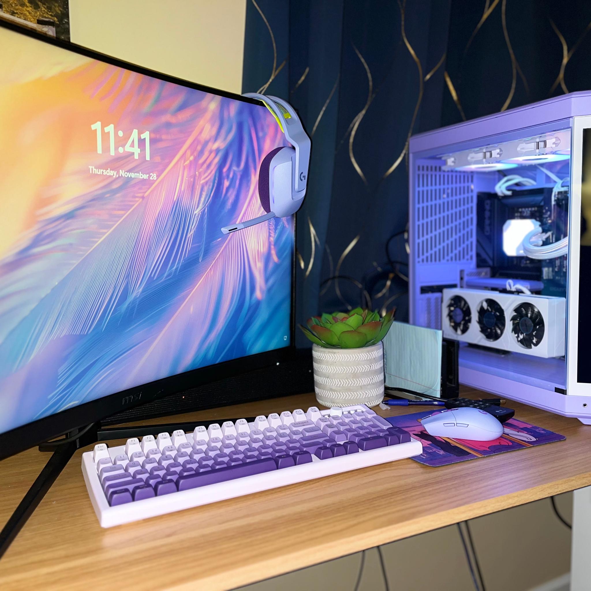 Purple HYTE Y70 Gaming PC ,Ryzen 7 7700X ,RTX 4060 Ti ,Headset + Mouse , Like New