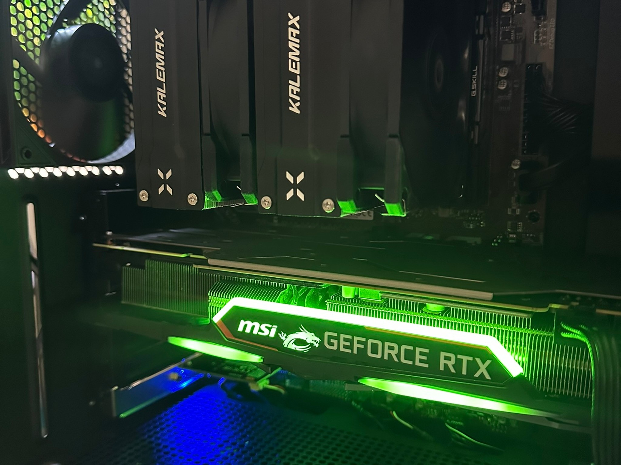 Intel i7-9700 / RTX 2080 / 1TB NVME / 16GB RAM