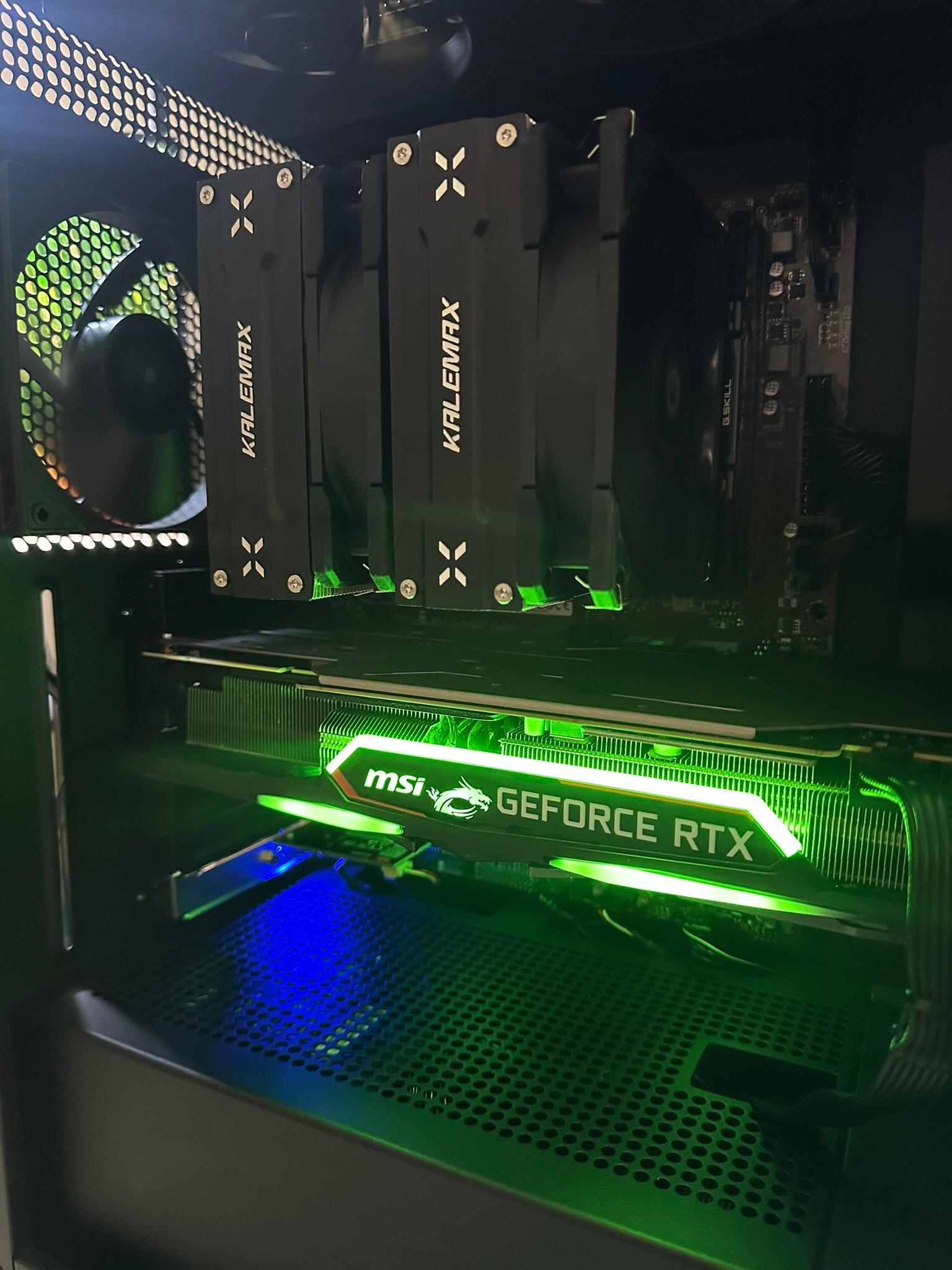 Intel i7-9700 / RTX 2080 / 1TB NVME / 16GB RAM
