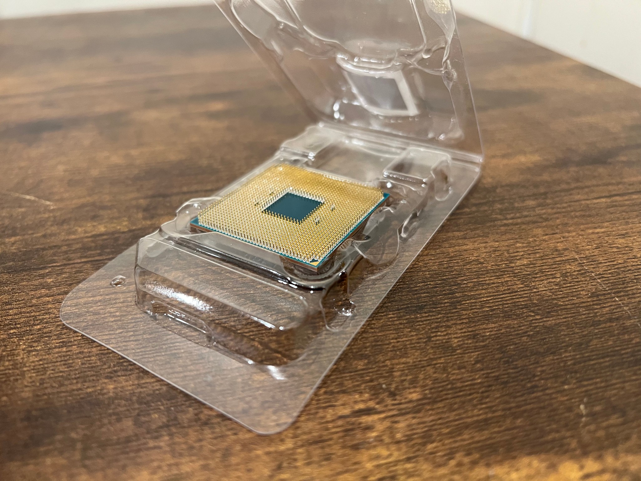 AMD Ryzen 9 5900X 12-core, 24-Thread 3.7GHz