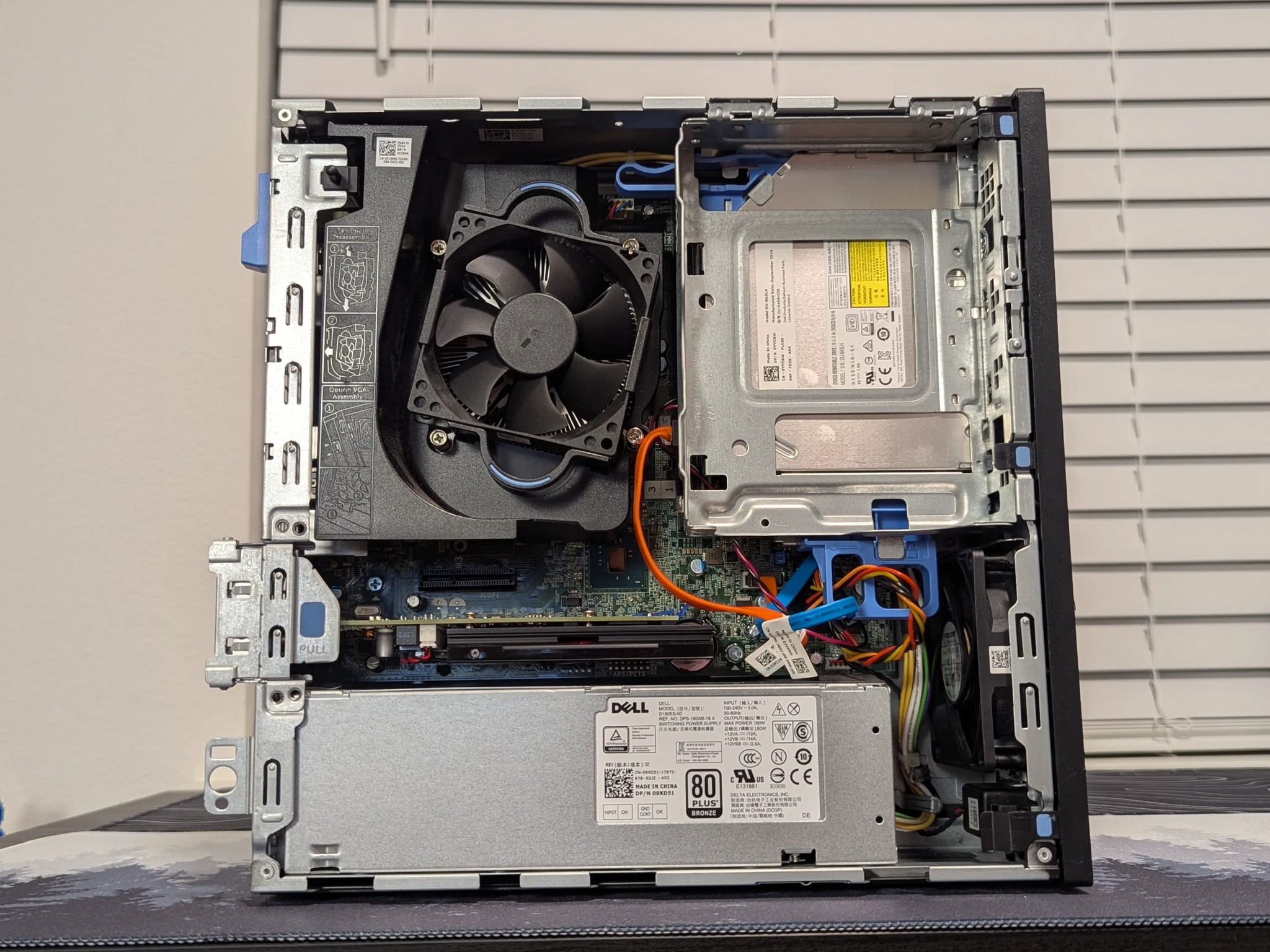 💰SALE 💰🖥️ Budget E Sports Gaming PC 🎮 AMD R7 450 (4gb) ⚫ i3-6100 ⚫ 16GB DDR4 ⚫ 256GB M.2