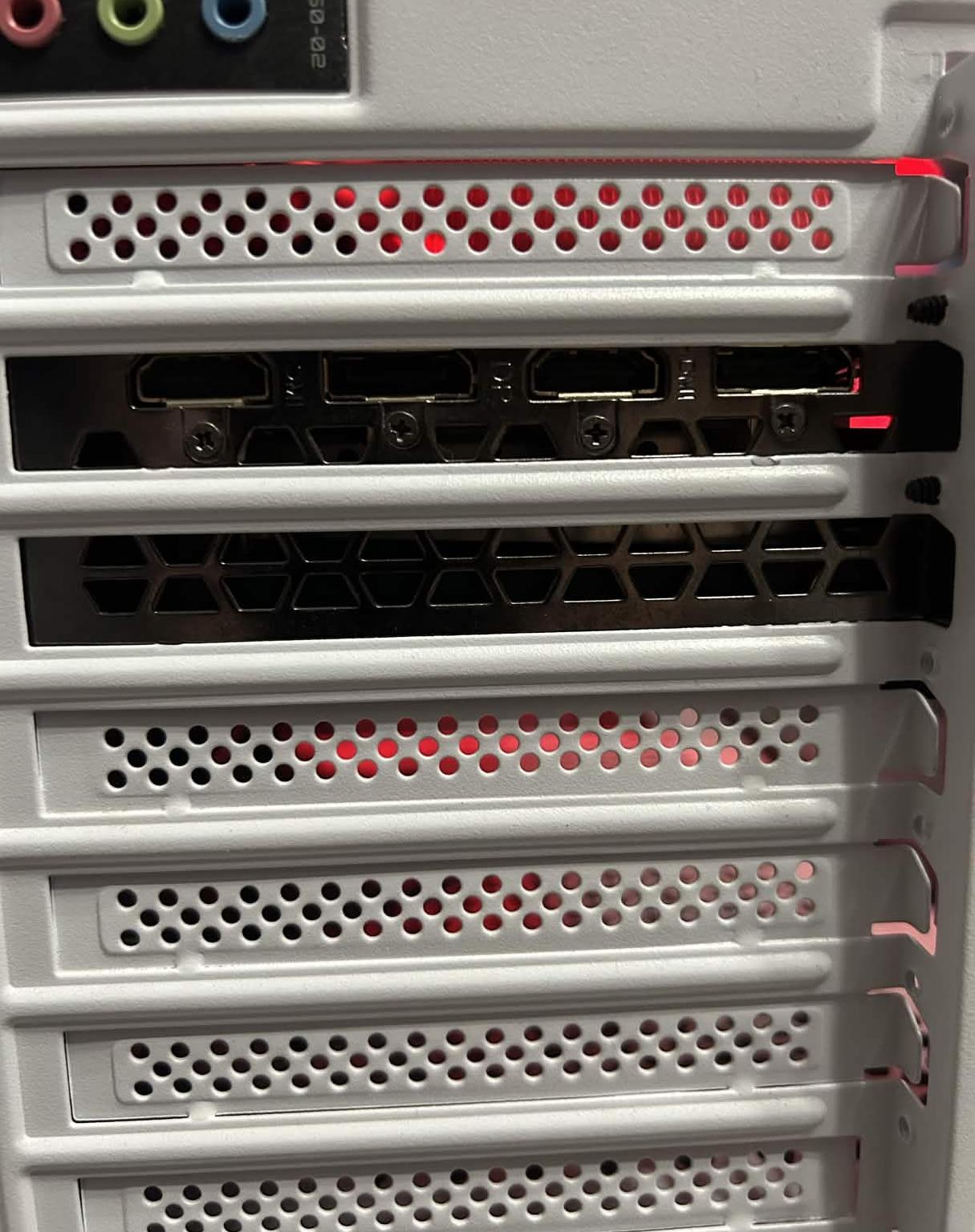 ALL WHITE NVIDIA GAMING PC (3070, ryzen 7, 32gb ram)