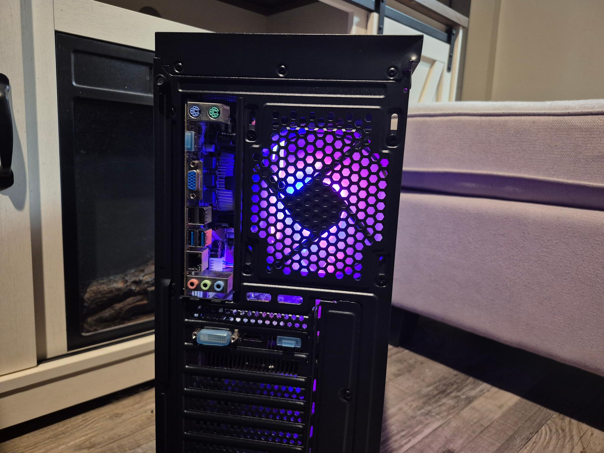 Budget Beauty! | Intel Quad Core, RX 470 4GB, 8GB DDR4, 512GB SSD, Win10