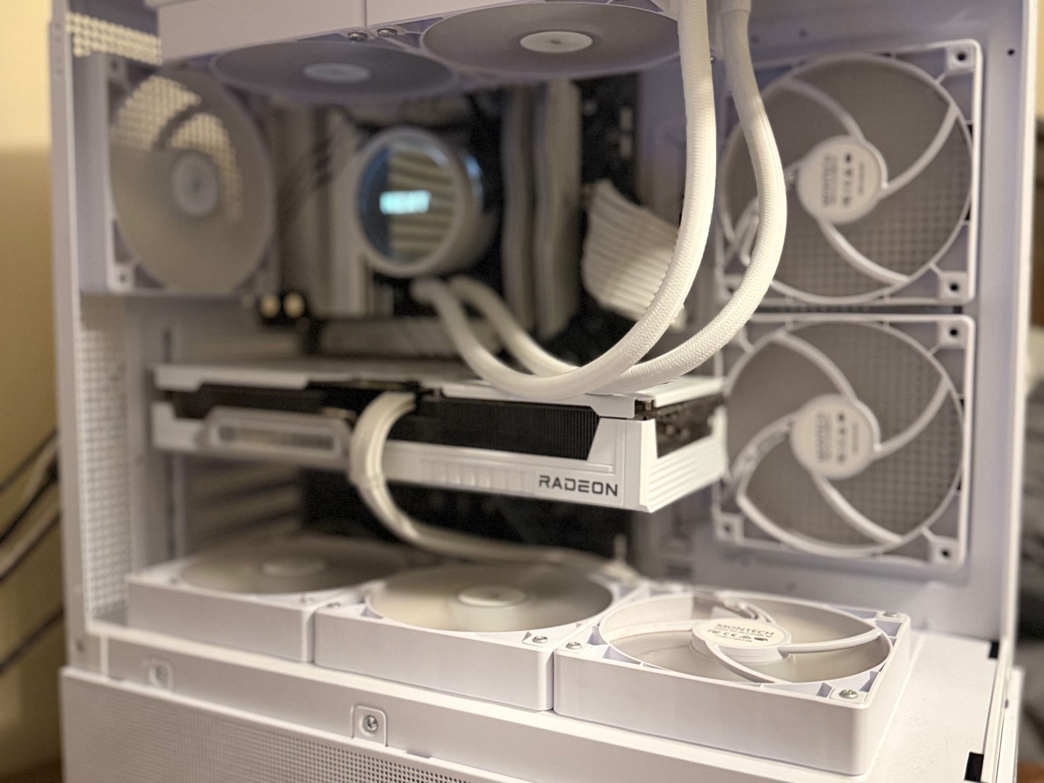 ⚪White Gaming PC | RX 9060 XT 8GB | Intel i9-12900K | 32GB DDR4 | 1.5TB NVME
