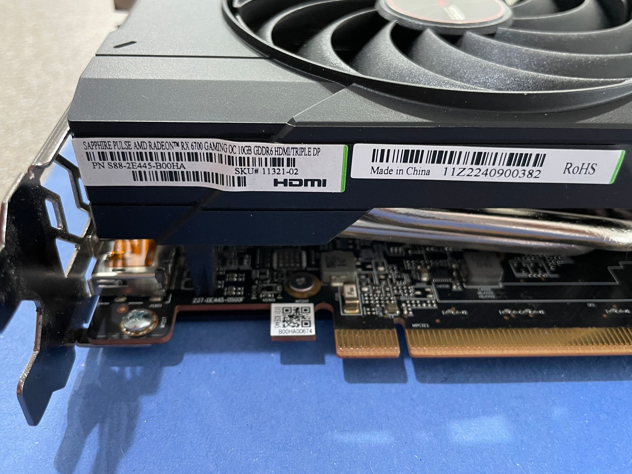 Sapphire PULSE Radeon RX 6700