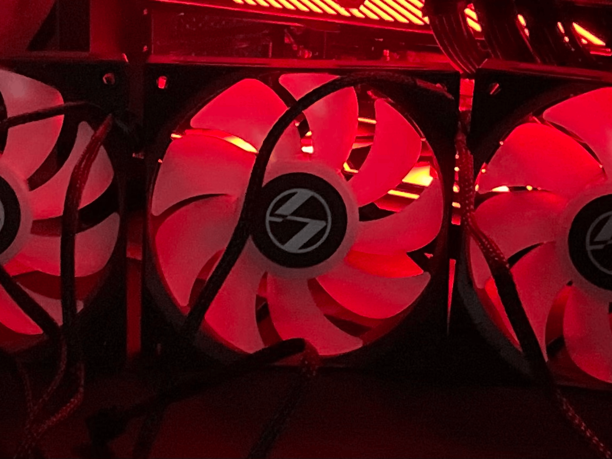 OEM Lian Li Galahad fans