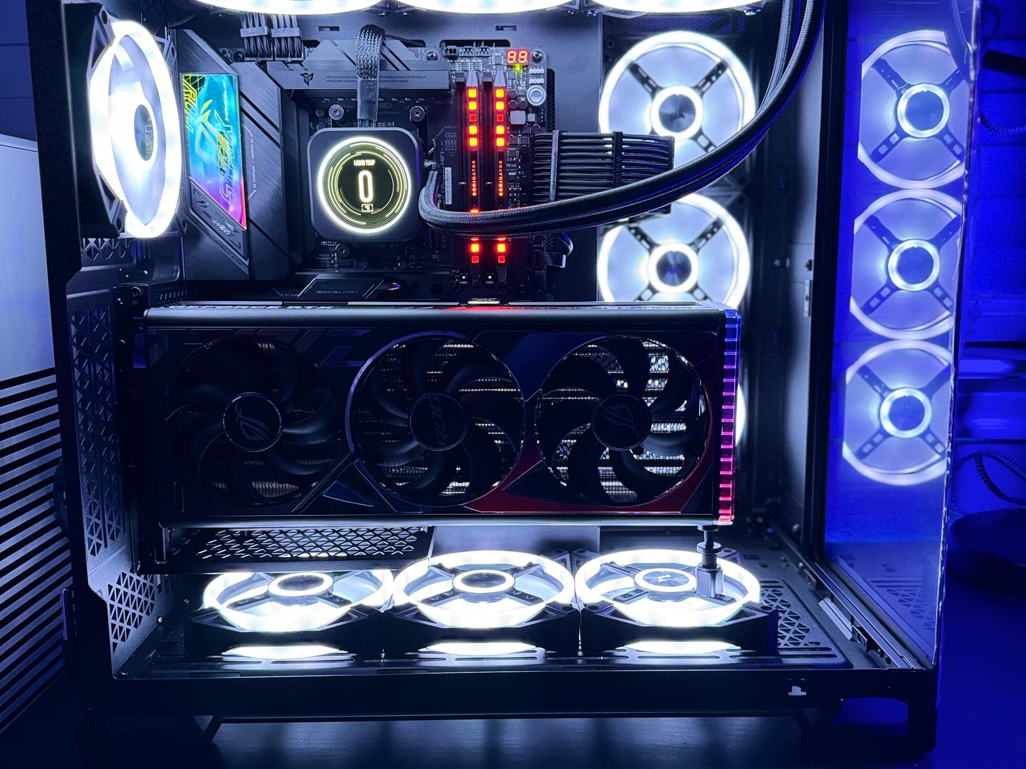 Haptix Corsair Dominator | ROG Strix 4090 OC - 7800x3D - 32GB Dominator DDR5 - 3TB | 1000w