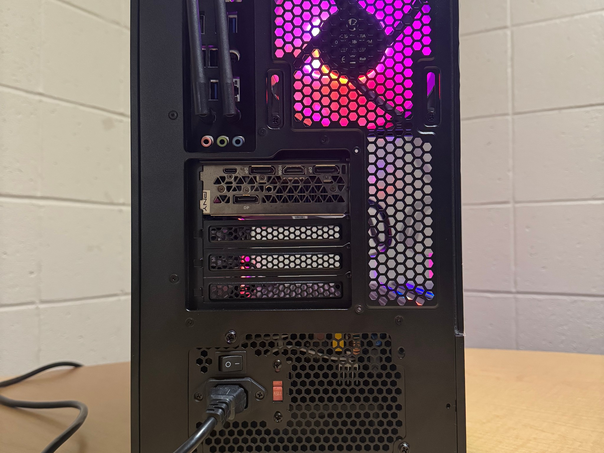 🚀 Gaming PC | RTX 2080 Ti 11GB | 32GB RAM | 1TB Samsung 980 Pro | WiFi/BT