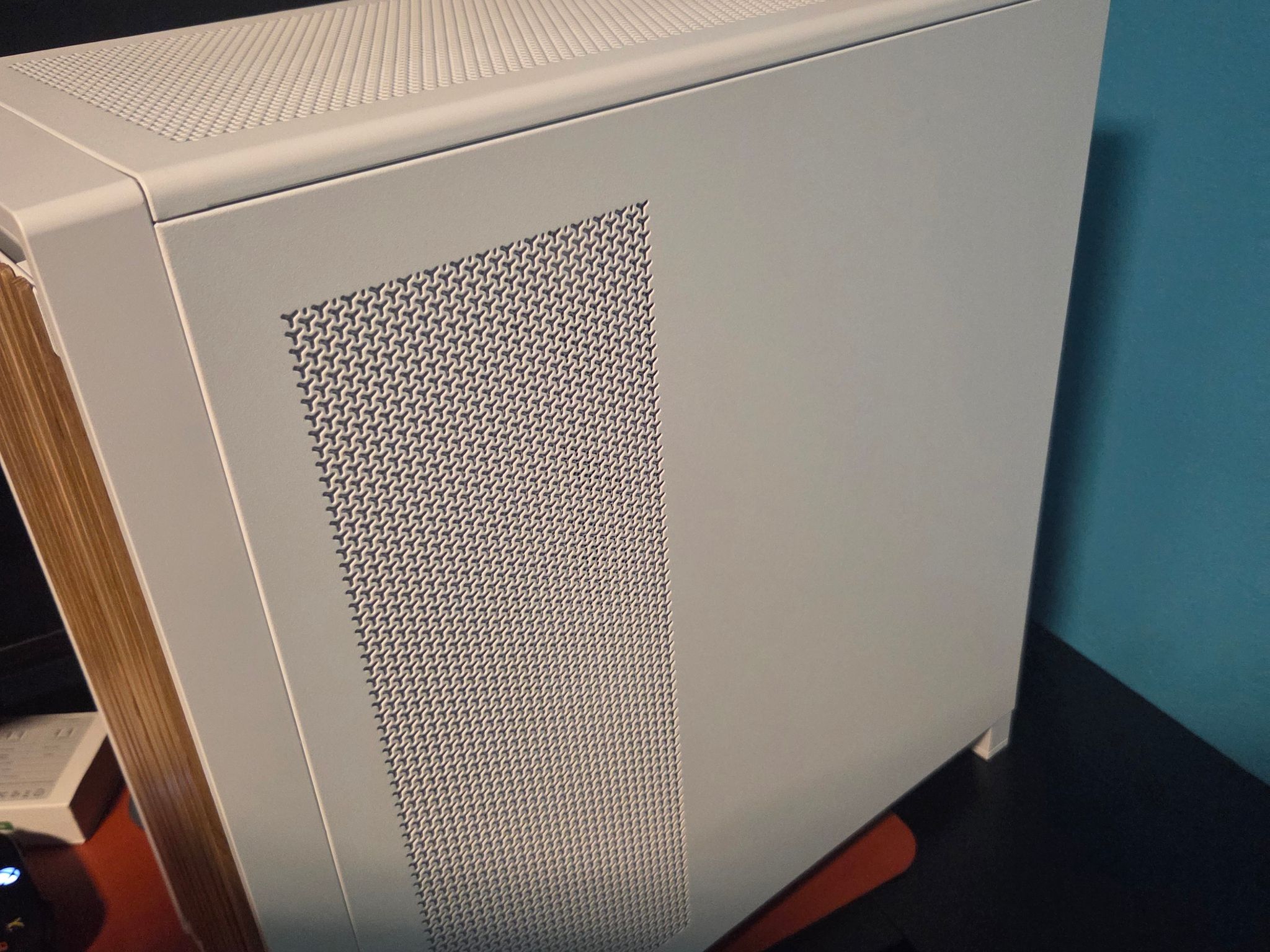GeForce RTX 4070 Ti Super Custom Gaming PC - Ryzen 7 7700X, 1TB NVMe SSD