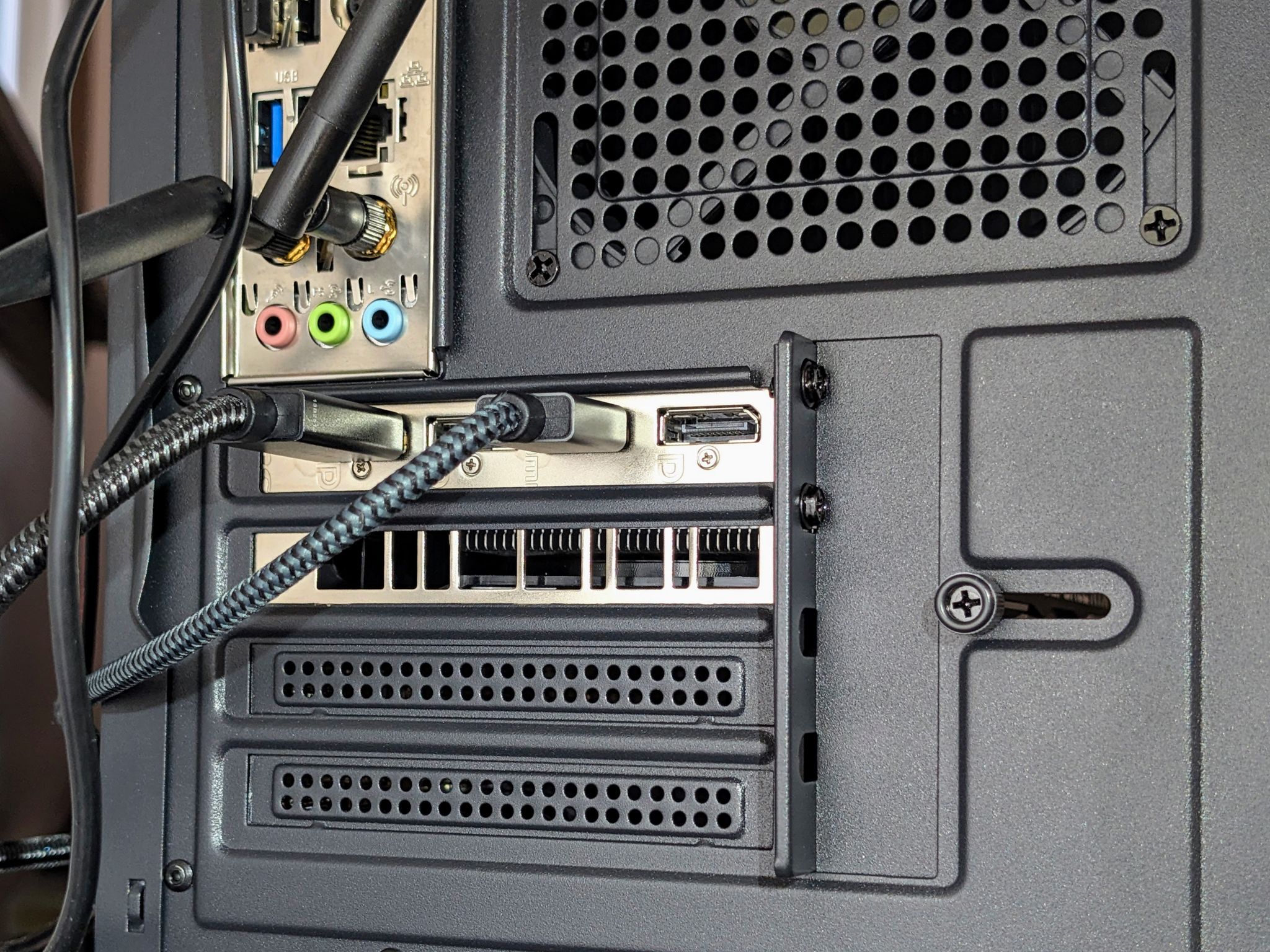 Ultra-Clean Wood Stealth PC | Ryzen 7 5800X + RTX 2060 Super | 1440p Gaming / Office Workstation