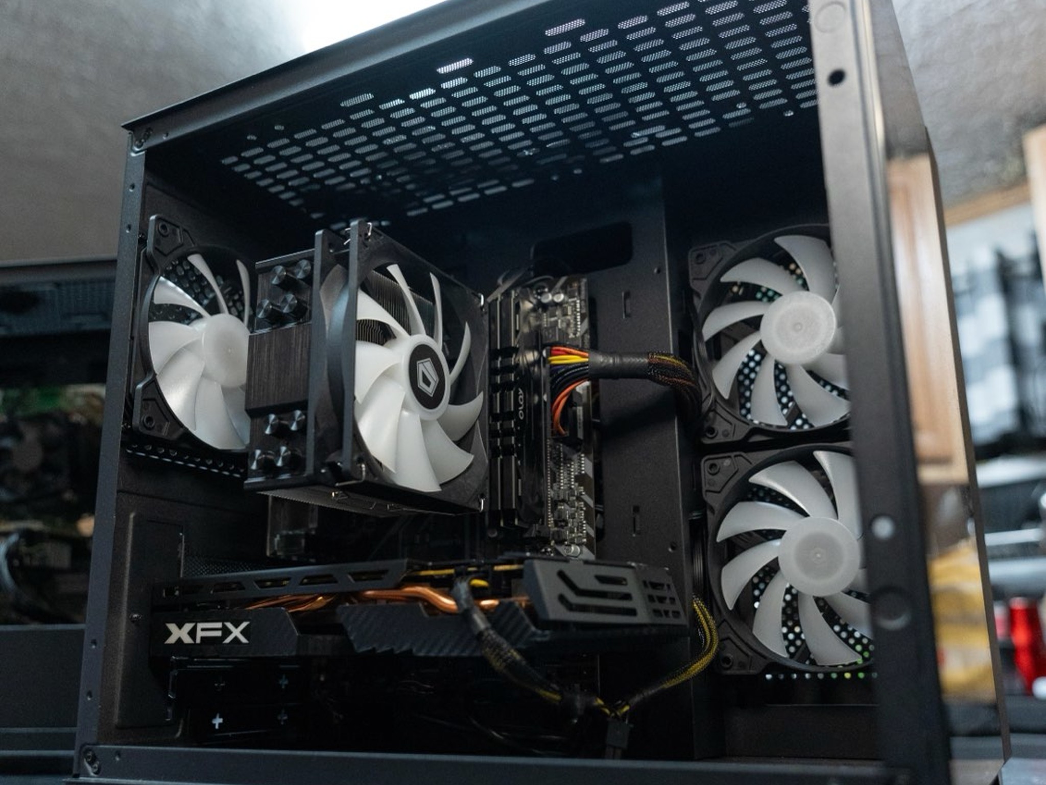 ‼️R5 2600, rx580, 16gb ram, Custom built Gaming Pc‼️