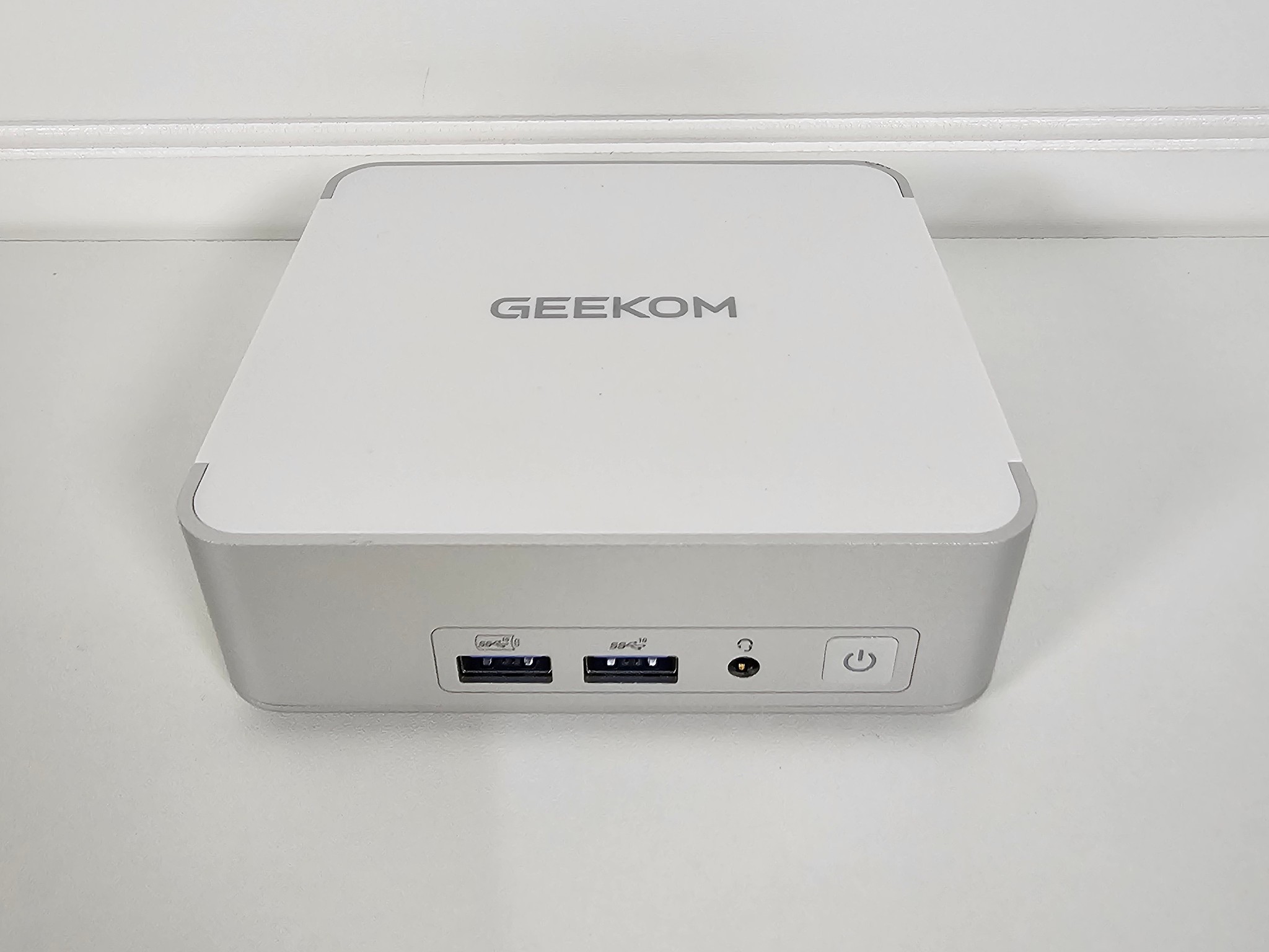 Geekom XT13 Pro Intel i9 13900H, 32GB Ram