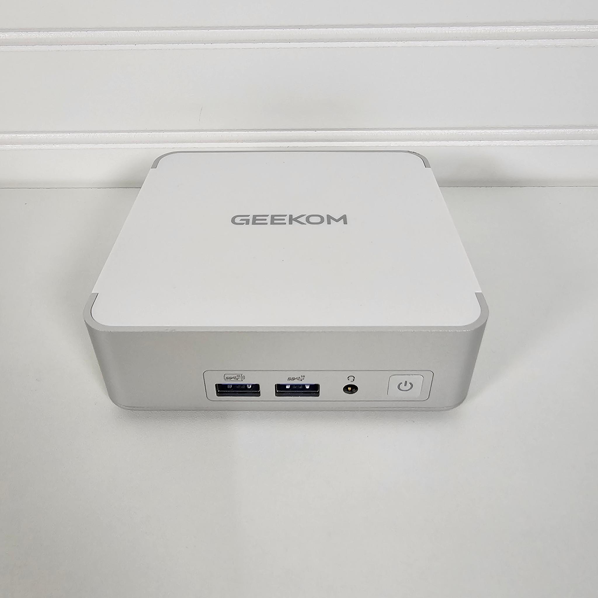 Geekom XT13 Pro Intel i9 13900H, 32GB Ram