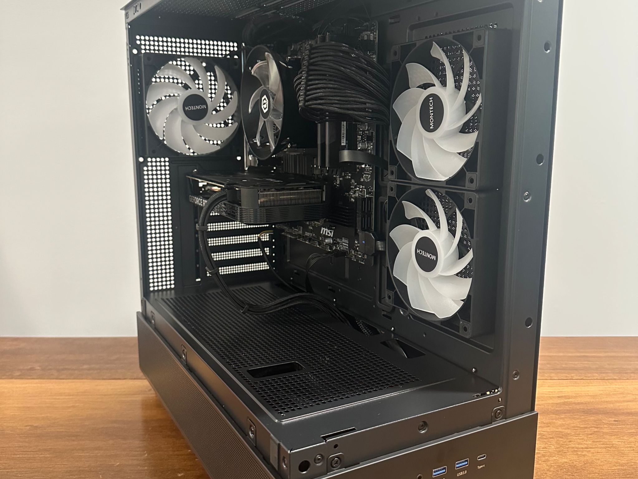RTX 4060 | RYZEN 5 5600X | 16GB RAM | 1TB SSD | WIFI | Windows 11