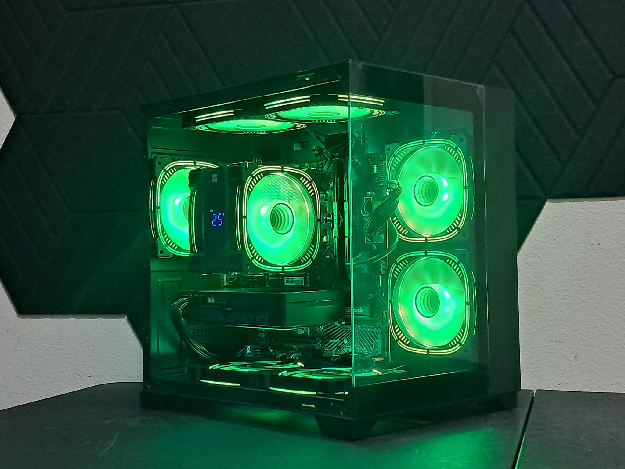 Airflow King 👑 RTX 5060 | Ryzen 5 8400F | 32GB DDR5 | Digital CPU Display | 1TB SSD | WiFi!