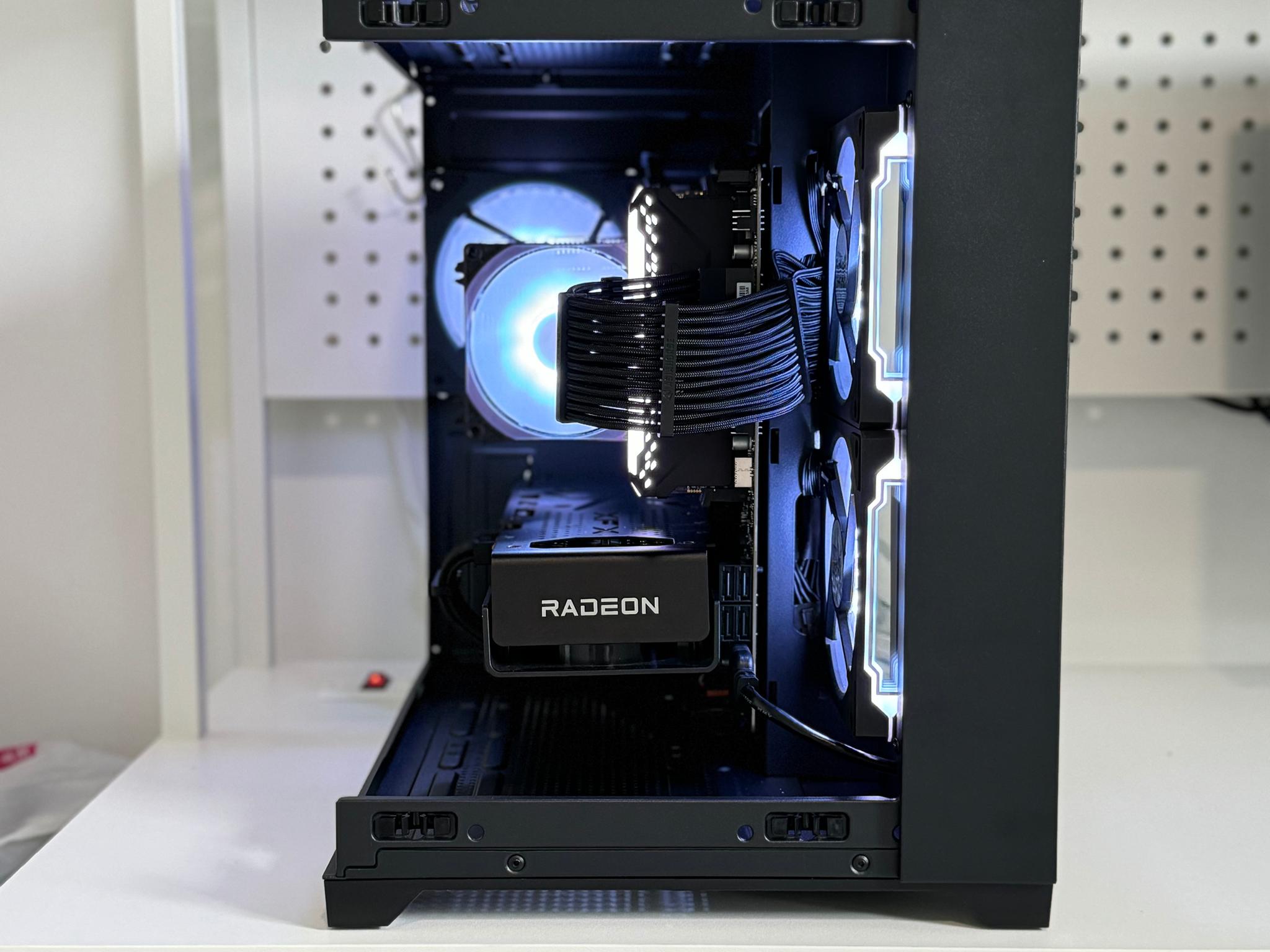 NOIR 🎆CUSTOM GAMING PC | AMD RYZEN 5 3600x | RX 6600XT | 1TB NVMe M.2