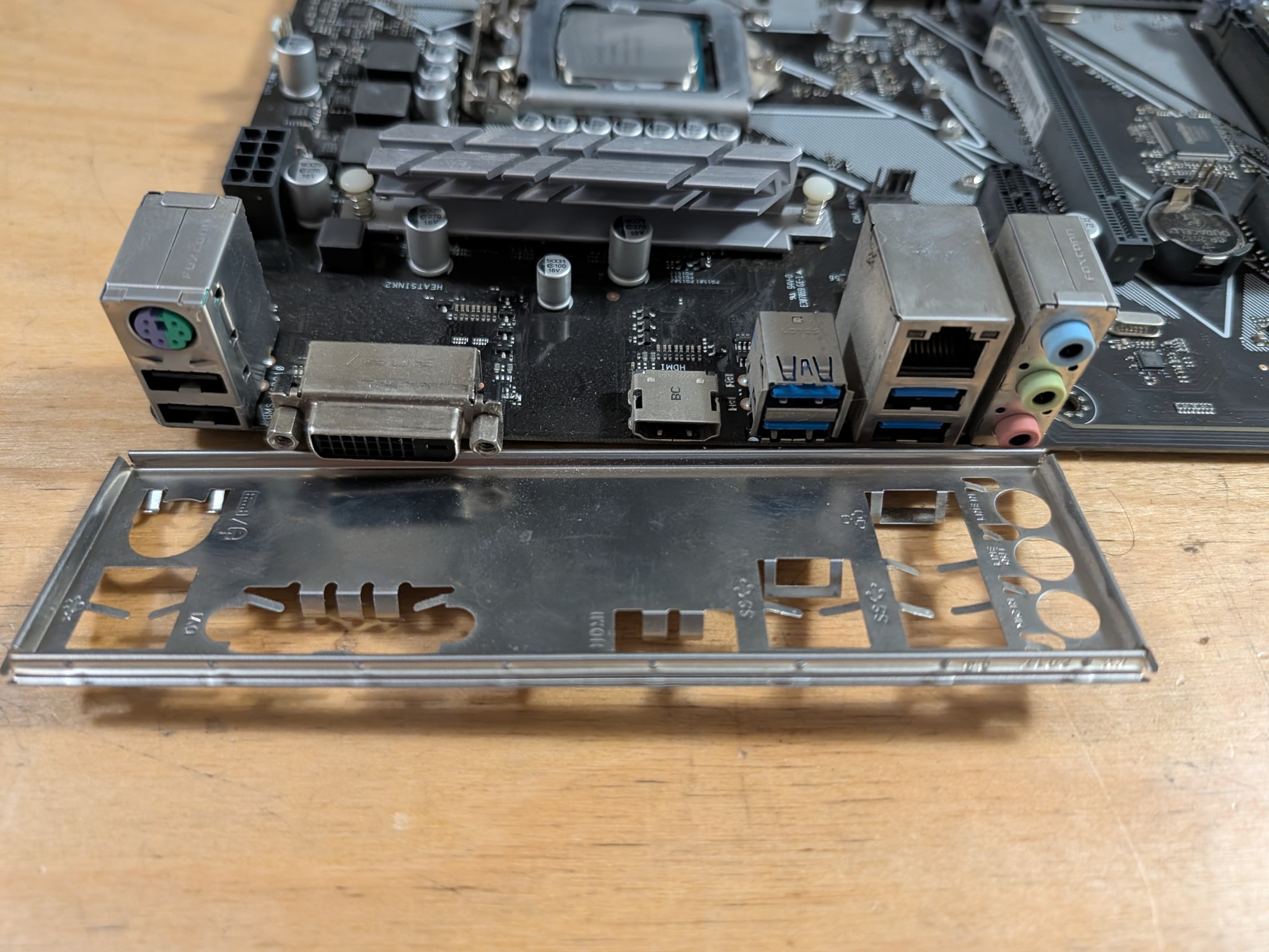 Asus Z370-P + Intel Core i5 8600K