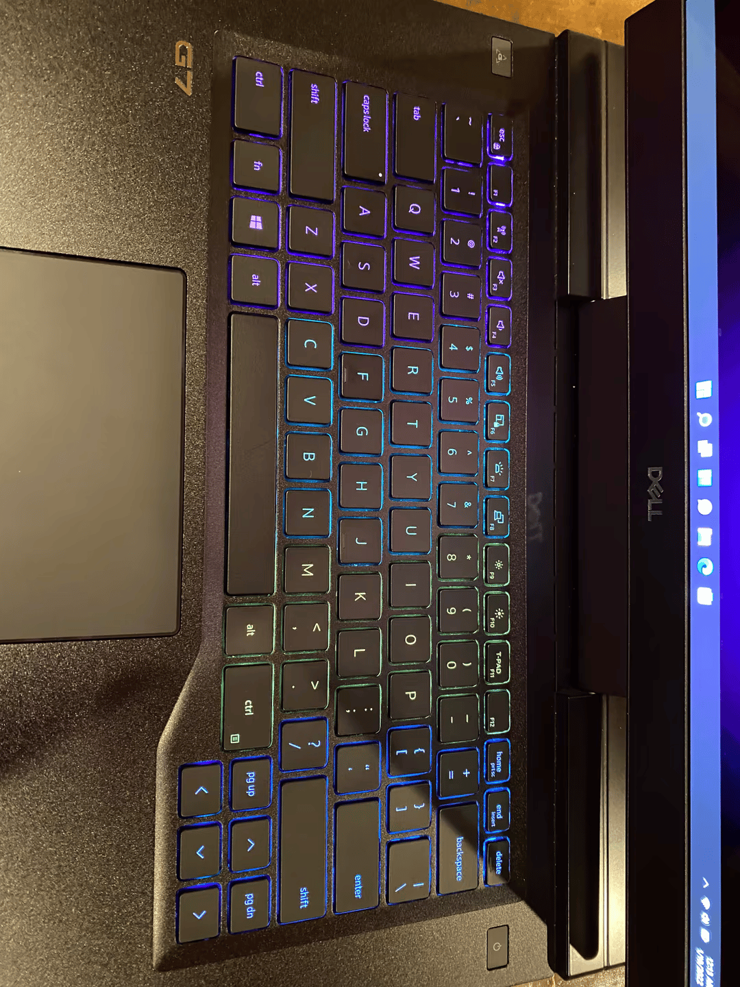 Dell G7 7500 - Intel Core i7-10750H - 32GB RAM - 4K60P OLED - RTX 2070 Max-Q
