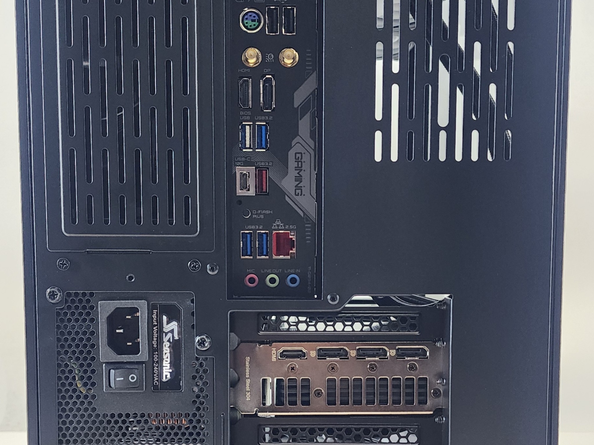 Gaming PC Ryzen 7 9850X3D 32GB RAM 2TB SSD RTX 5070 Ti 16GB Windows 11 Computer