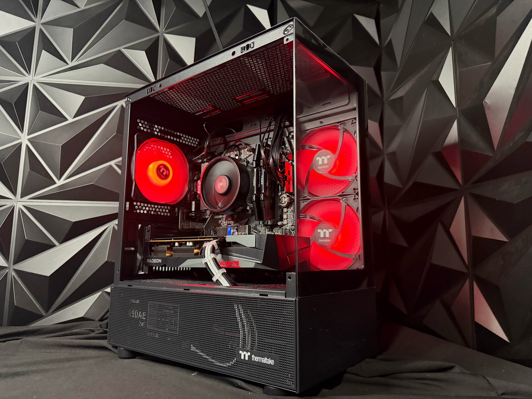🐑🖤 BLACK SHEEP 🖤🐑 Ryzen 5 5500| RX 7600| 16 GB DDR4| 1.25 TB NVMe| 650W PSU