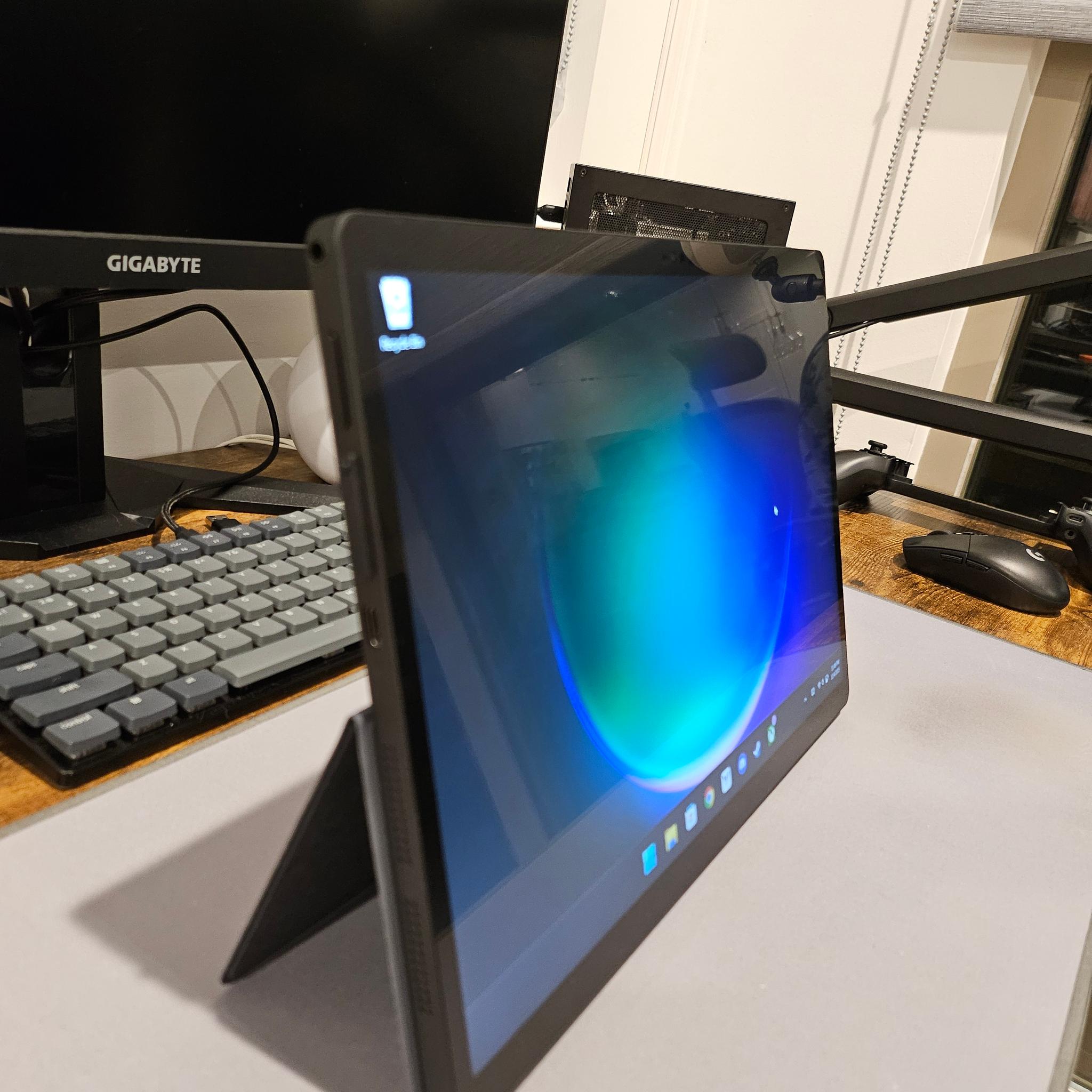 MinisForum V3 SE Laptop/Tablet