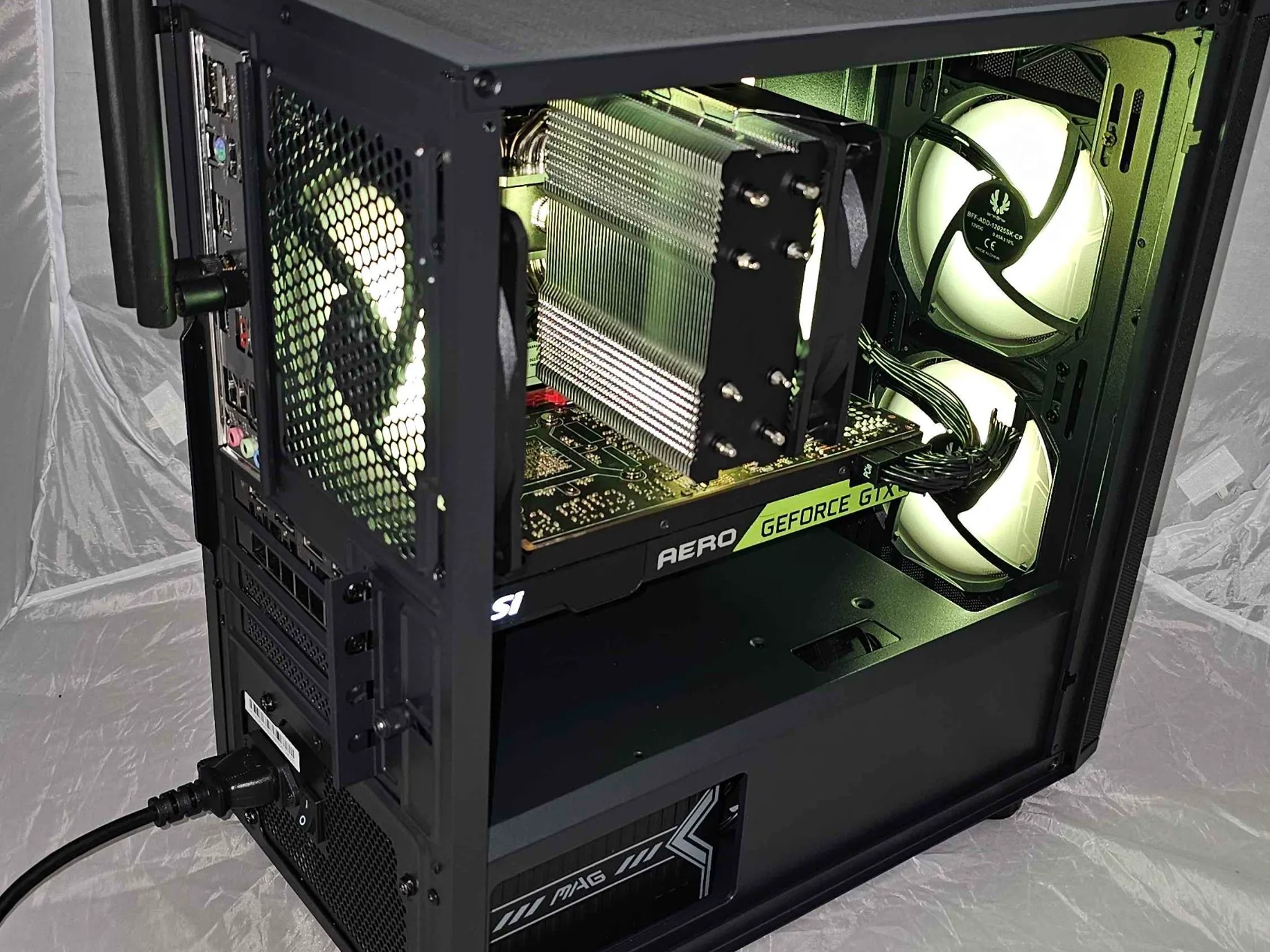 Gaming Desktop PC Ryzen 5 7500F / GTX 1080TI / 500GB SSD / 32GB DDR5